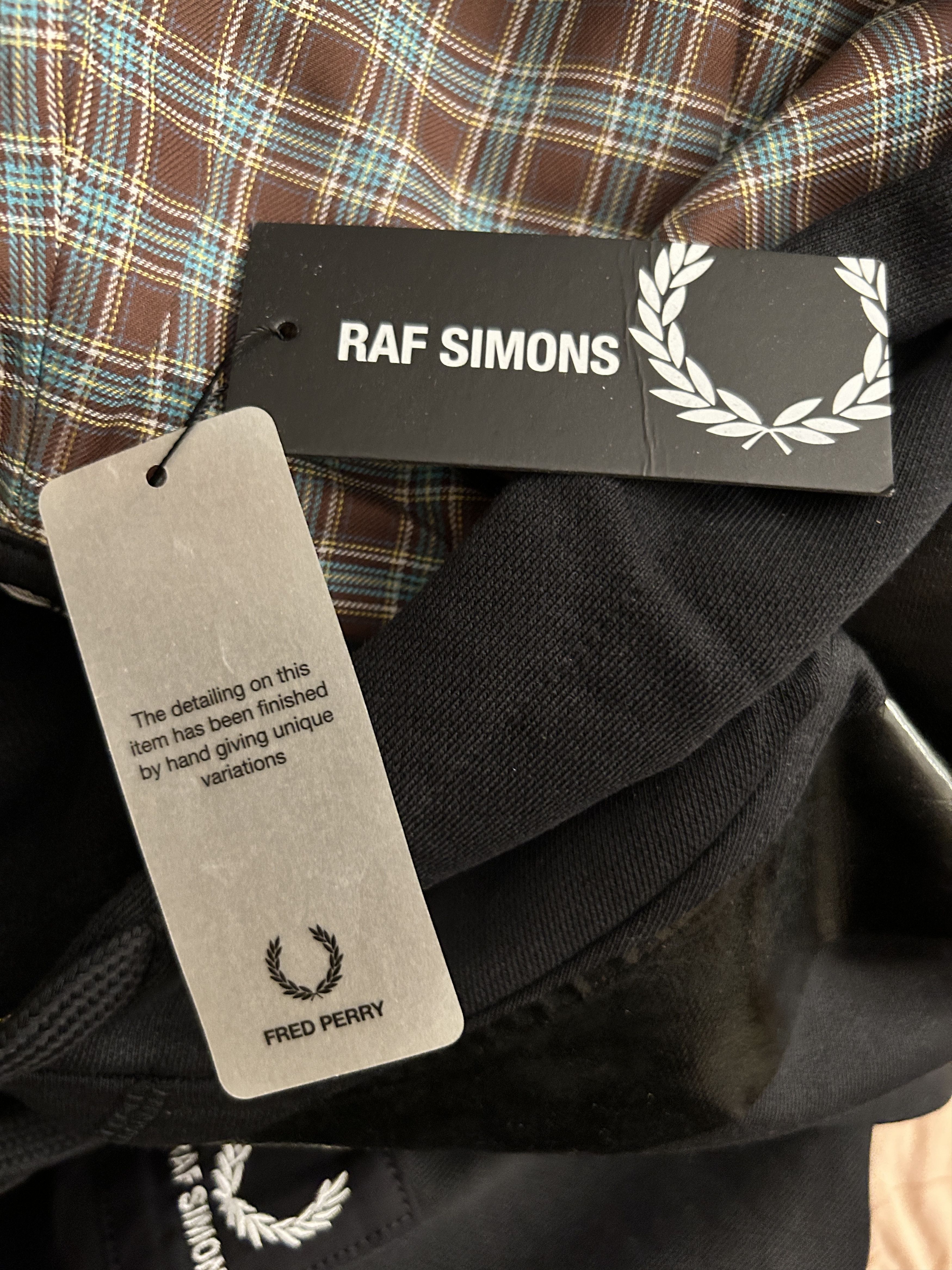 Fred Perry × Raf Simons Detail Black Tape Hoodie Size 42 ( x-large) Size US XL / EU 56 / 4 - 9 Thumbnail