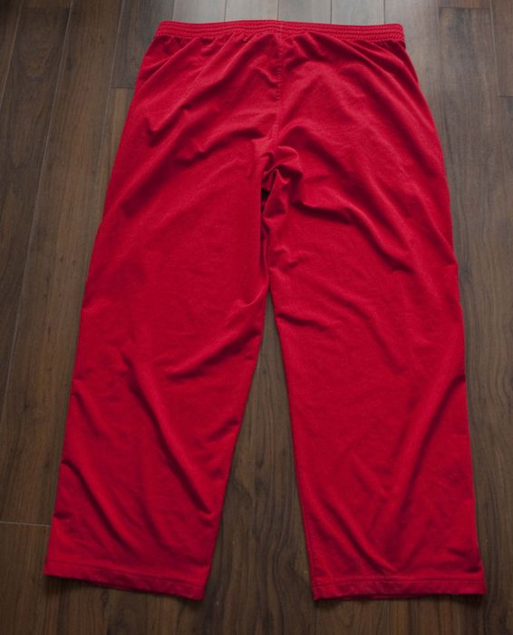 black and red nike pants