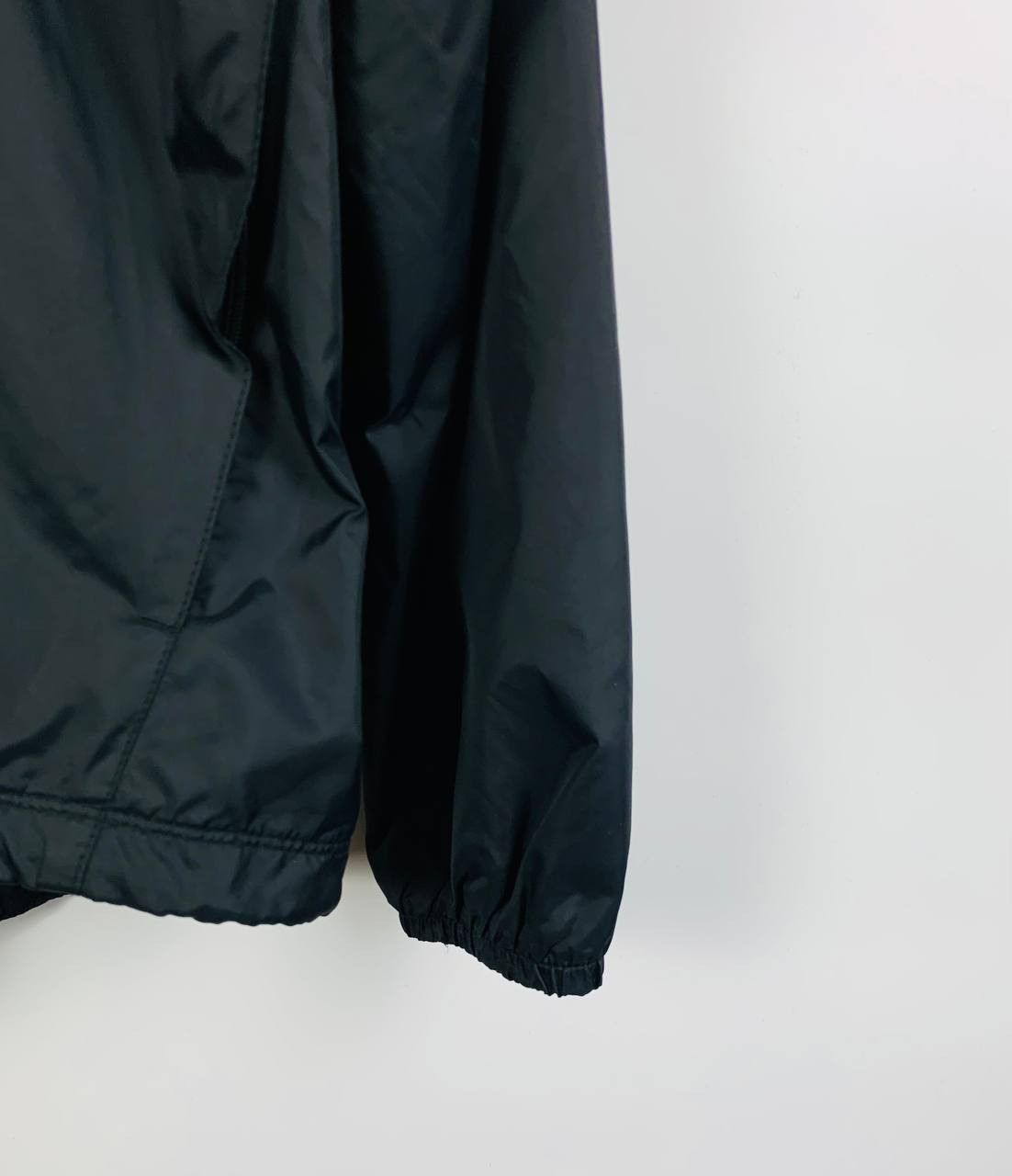 Nike Nike vintage light jacket black M Size US M / EU 48-50 / 2 - 4 Thumbnail