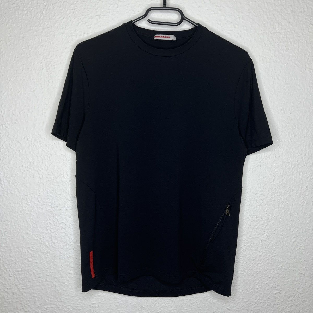 Prada Prada Milano Black Tshirt Tee Red Label Logo Pocket Size US M / EU 48-50 / 2 - 1 Thumbnail