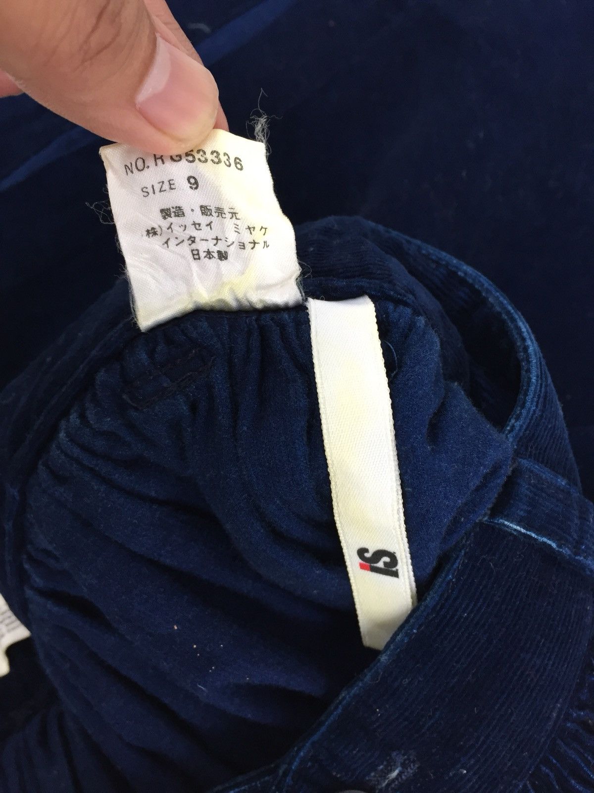 Issey Miyake Vintage 80s Issey Miyake Sport Navy Blur Corduroy Size 22" - 7 Thumbnail