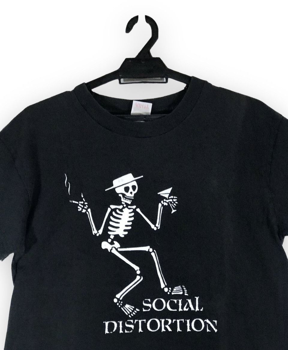 Band Tees Vintage Social Distortion punk rock band America Size US M / EU 48-50 / 2 - 2 Thumbnail