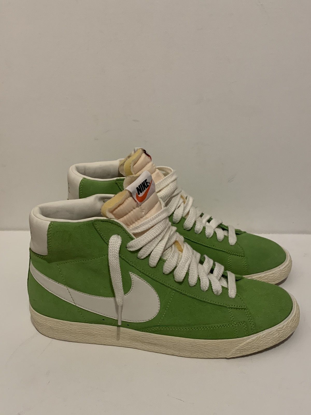 Nike Rare Blazer Mid PRM Vintage Action Green Sneakers Size US 9.5 / EU 42-43 - 2 Thumbnail