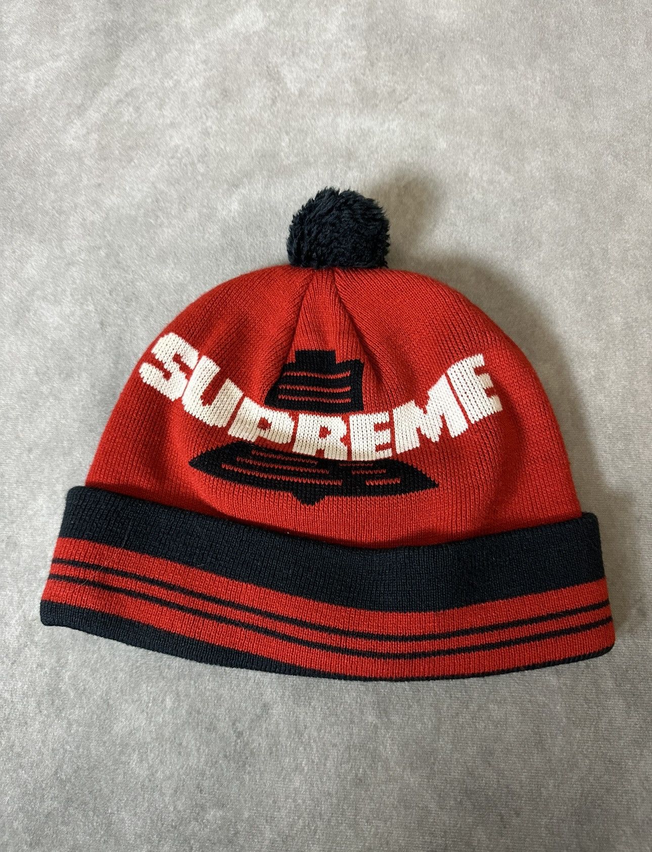 Supreme Supreme Bell Beanie very worn Size ONE SIZE - 1 Thumbnail