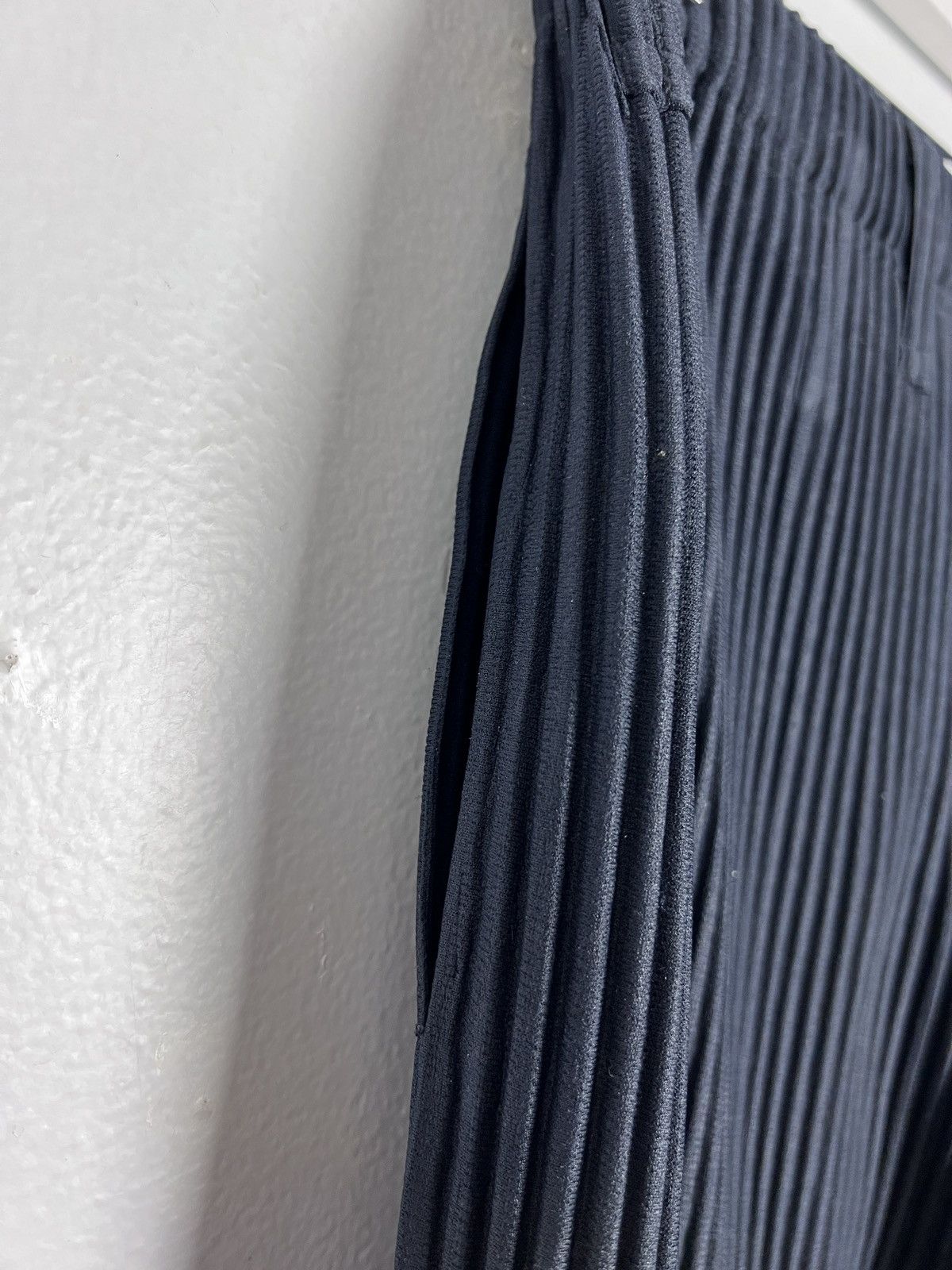 Issey Miyake Homme Plisse Technical-Pleated Jersey Trousers Size US 32 / EU 48 - 5 Thumbnail