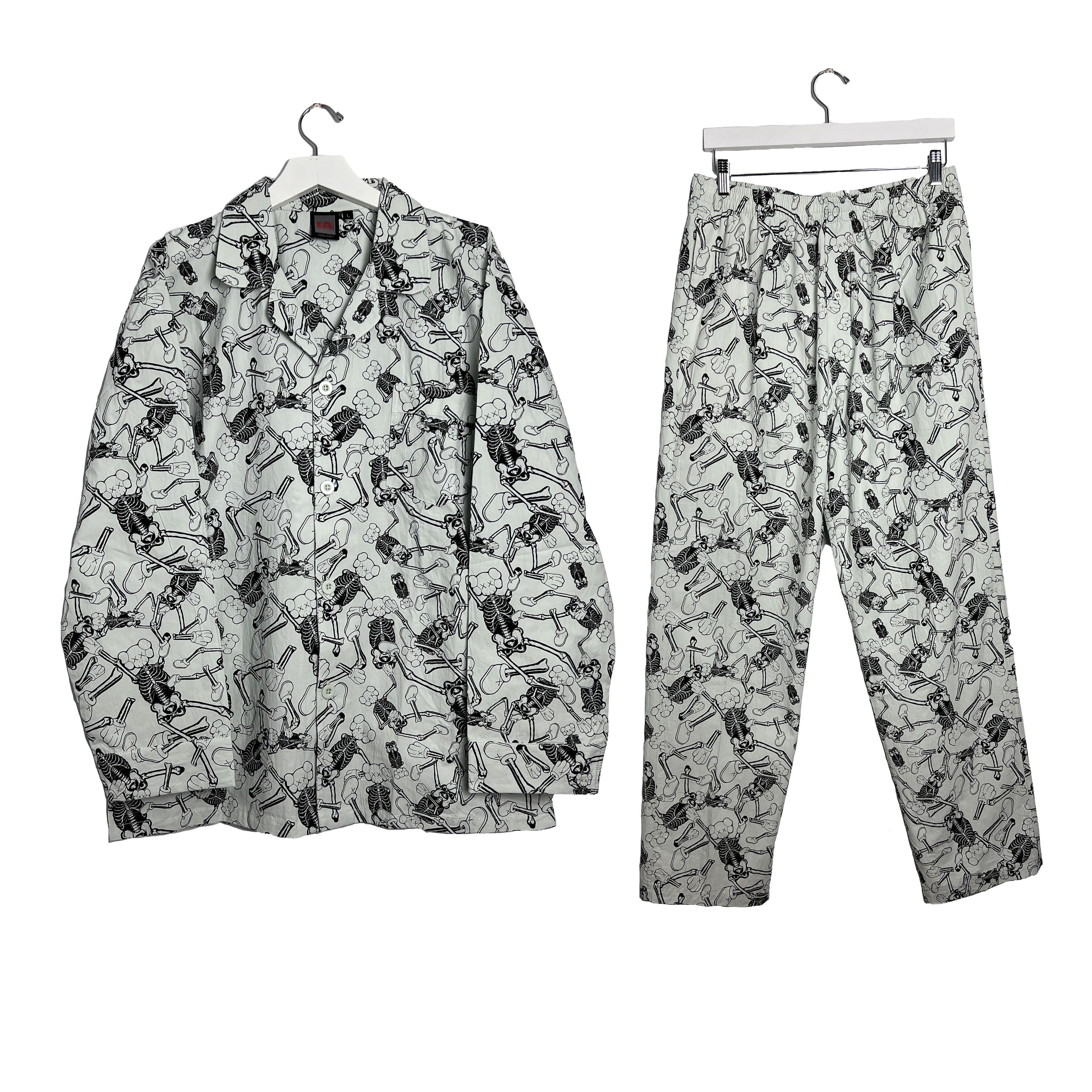 Infinite Archives × Kaws Printed Pajama Set Size US 34 / EU 50 - 1 Thumbnail