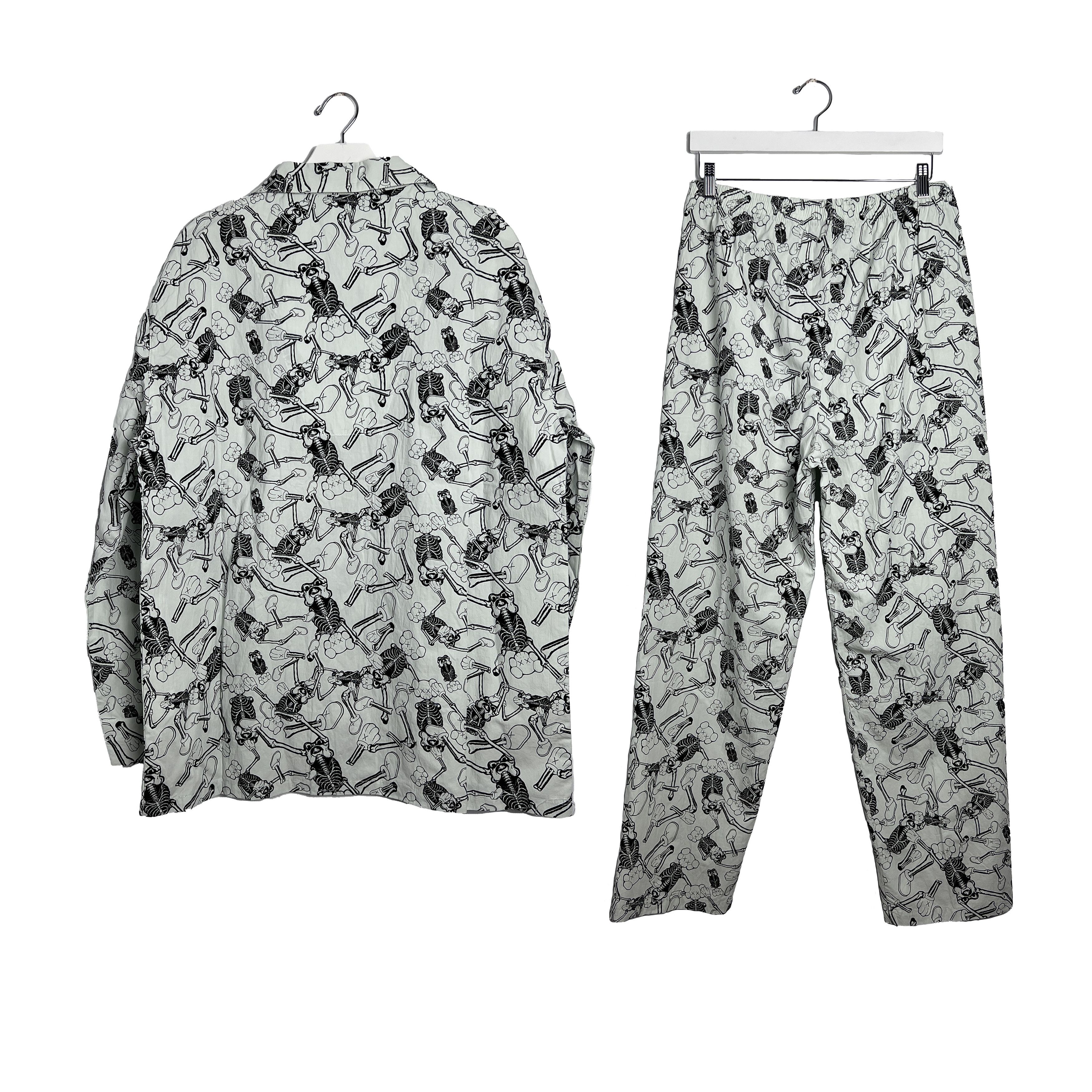 Infinite Archives × Kaws Printed Pajama Set Size US 34 / EU 50 - 2 Thumbnail
