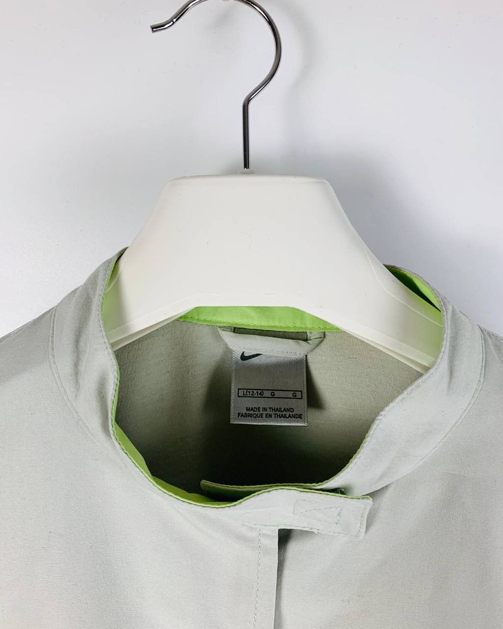 Nike Nike light jacket white L Size US L / EU 52-54 / 3 - 6 Thumbnail