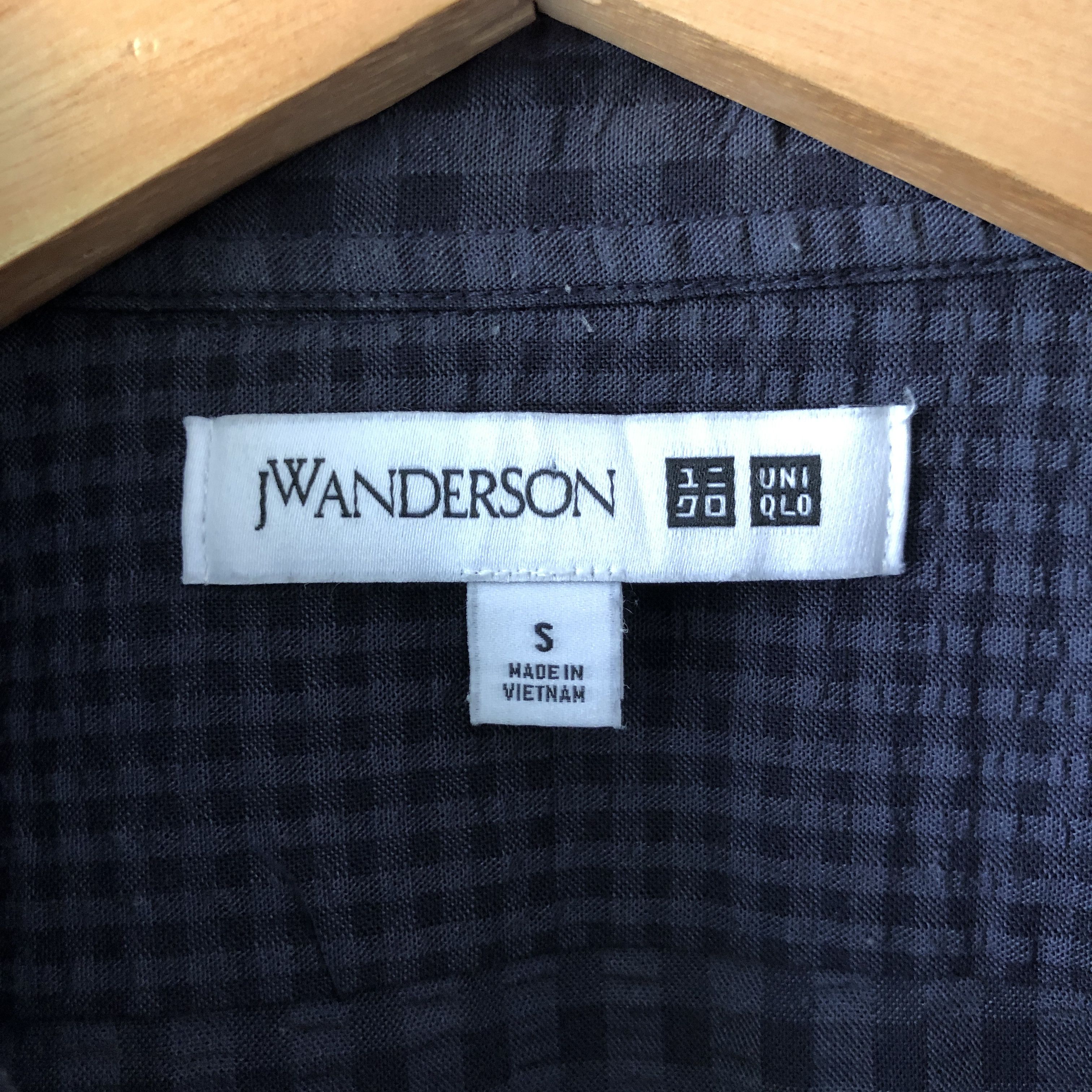 JW Anderson J W Anderson x Uniqlo Grey Plaid Check Button Up Shirt S Size US S / EU 44-46 / 1 - 3 Thumbnail