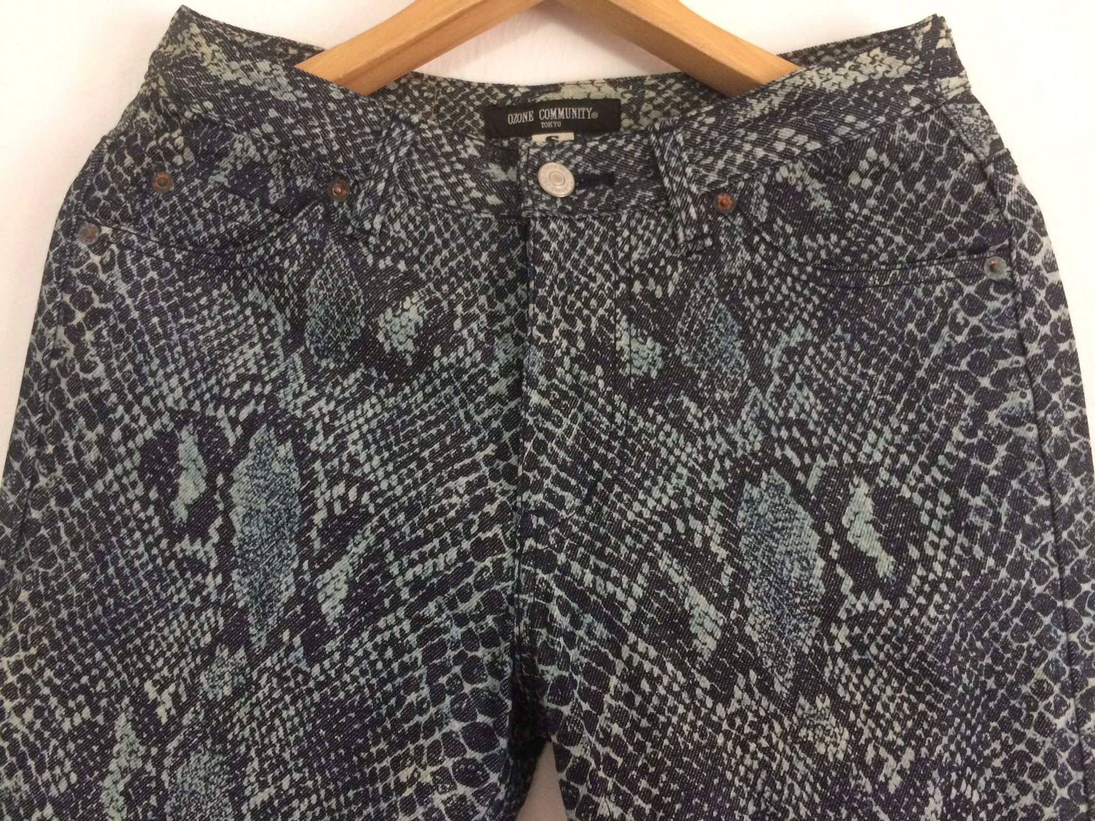 Japanese Brand × Vintage 🔥🔥Ozone Community All Over Full Print Snake Skin Jeans Size US 27 - 7 Thumbnail