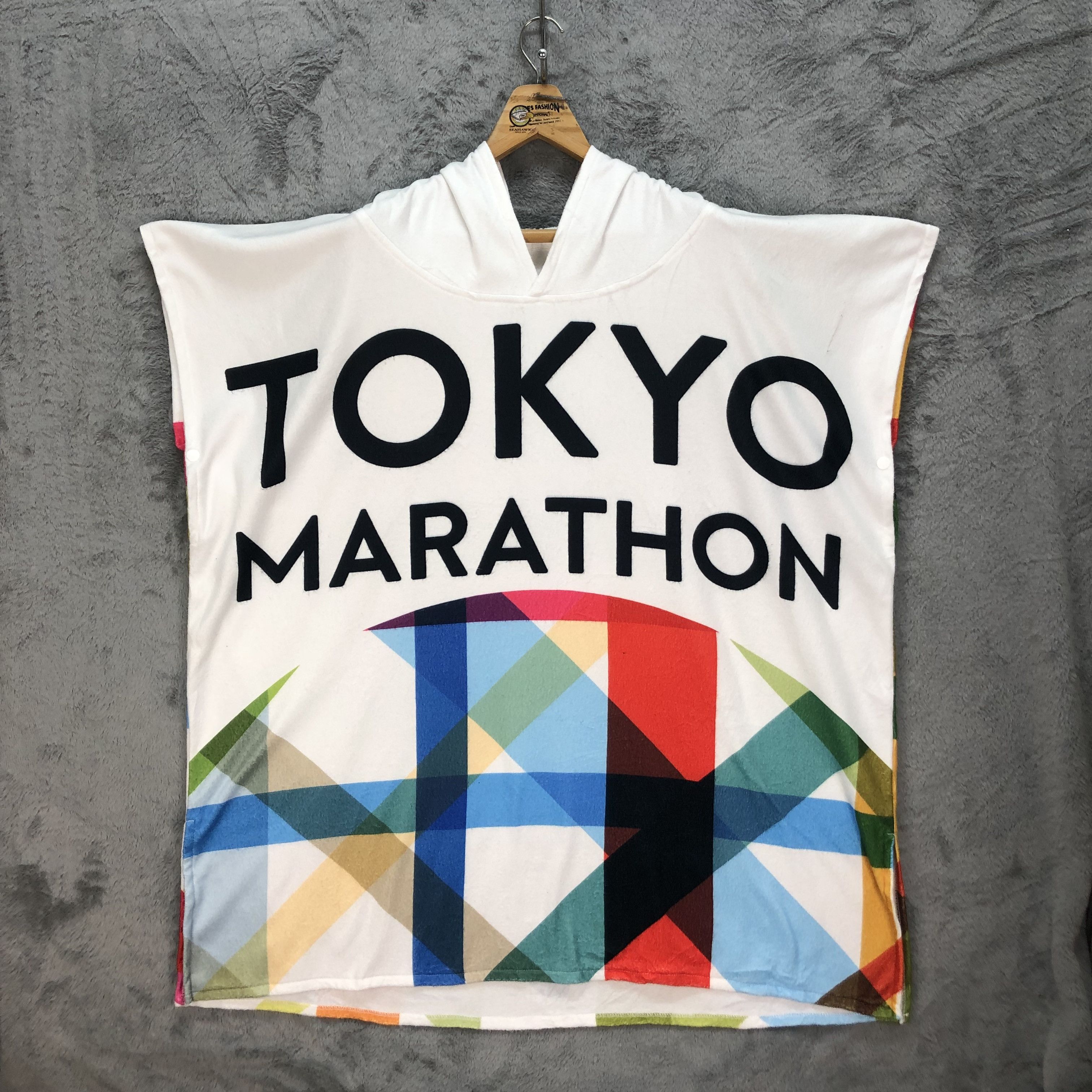 Japanese Brand Tokyo Marathon Hooded Sleeveless Fleece OS #5322-184 Size US XL / EU 56 / 4 - 1 Thumbnail