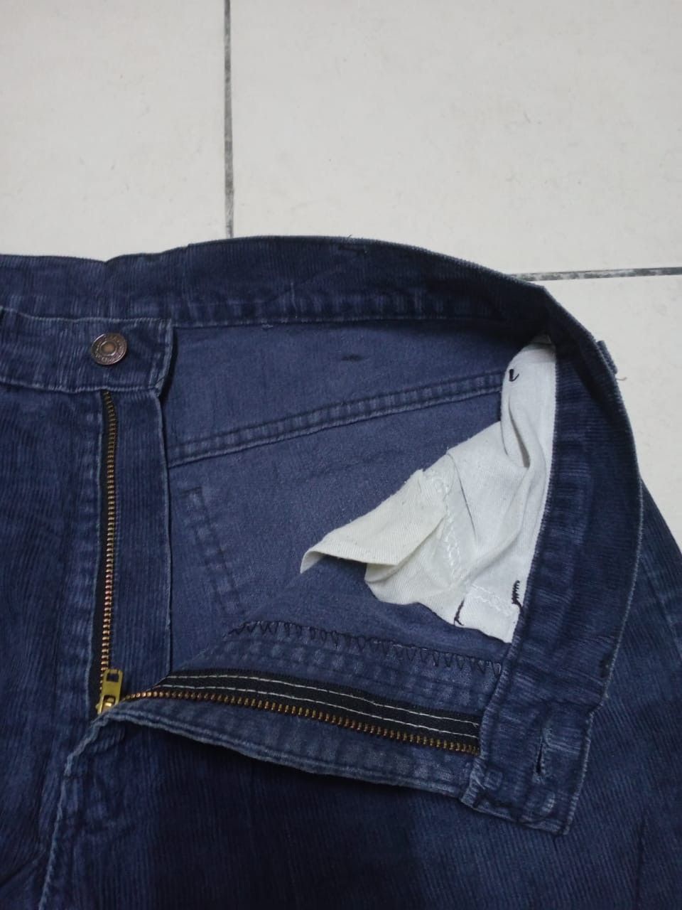 Levi's Vintage 80s Levis 519 White Tab Talon Zip Corduroy Denim Size US 30 / EU 46 - 14 Thumbnail