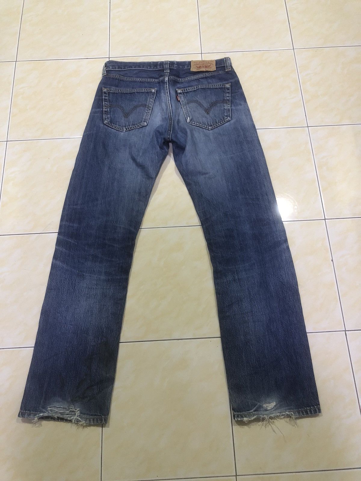 Levi's Levis 501 e Philippines Distressed Reworked Denim Size US 31 - 2 Thumbnail