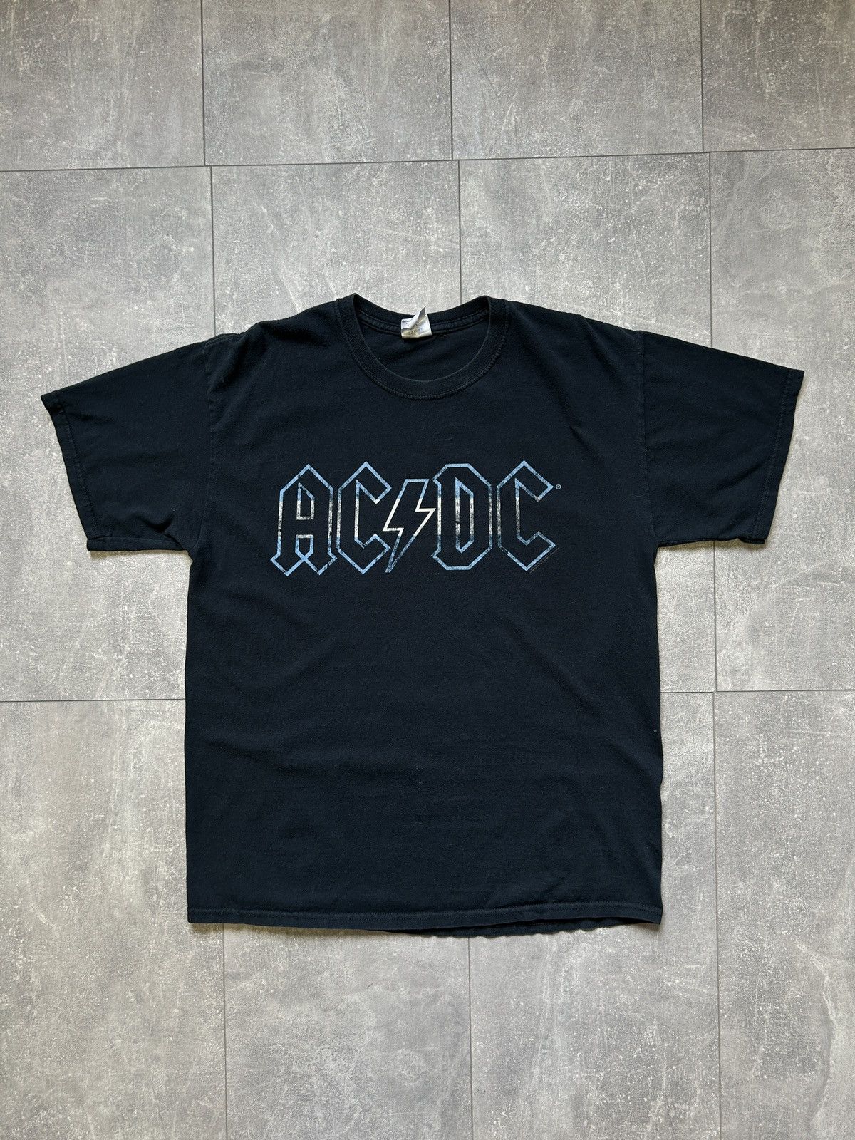 AC/DC × Band Tees × Vintage Mens Vintage AC/DC T Shirt rock band tee rare 2011 Size US L / EU 52-54 / 3 - 11 Thumbnail