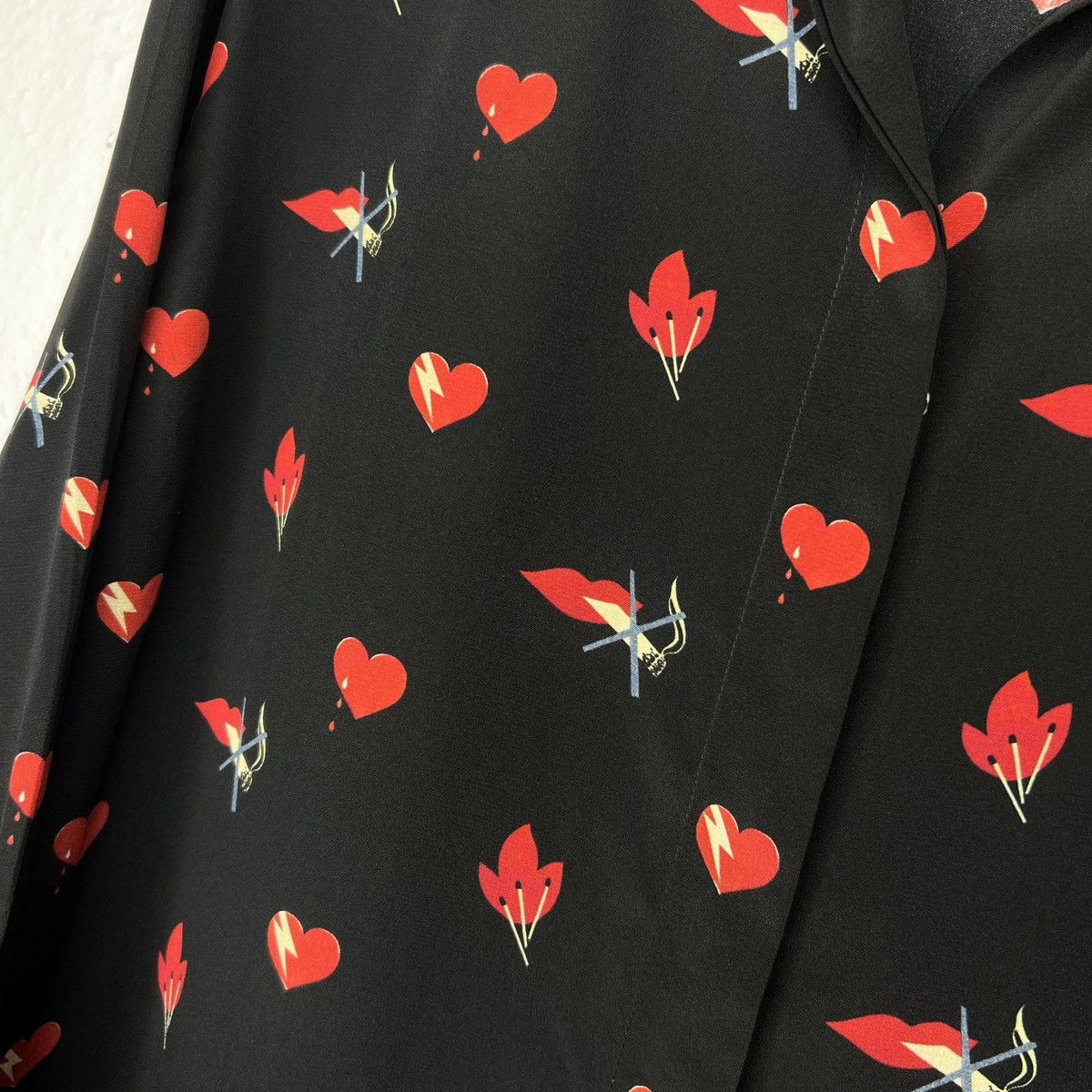 Saint Laurent Paris Saint Laurent Paris Smoking Lips Heart Print Shirt In Black Size US S / EU 44-46 / 1 - 5 Thumbnail