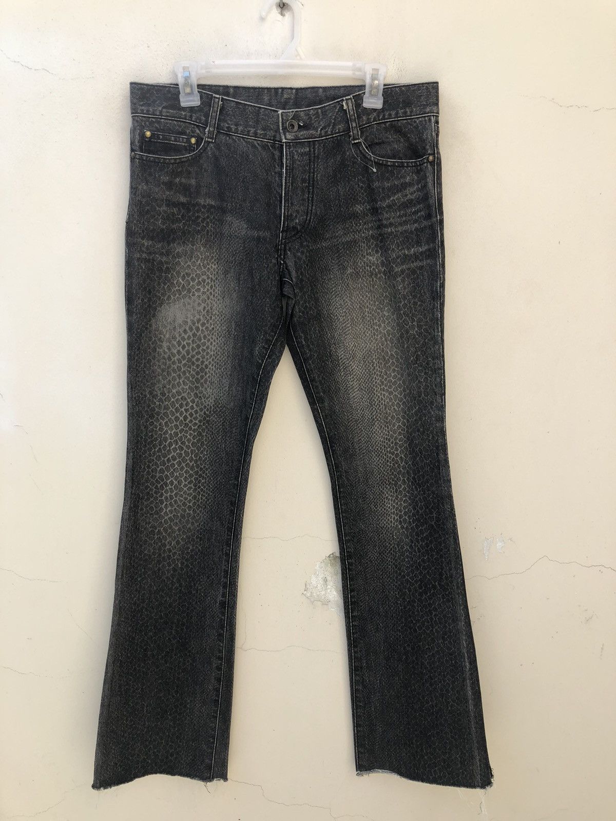 5351 POUR LES HOMMES 5351 Pour Les Hommes Snake Scale Printed Flare Jeans Size US 32 / EU 48 - 1 Thumbnail