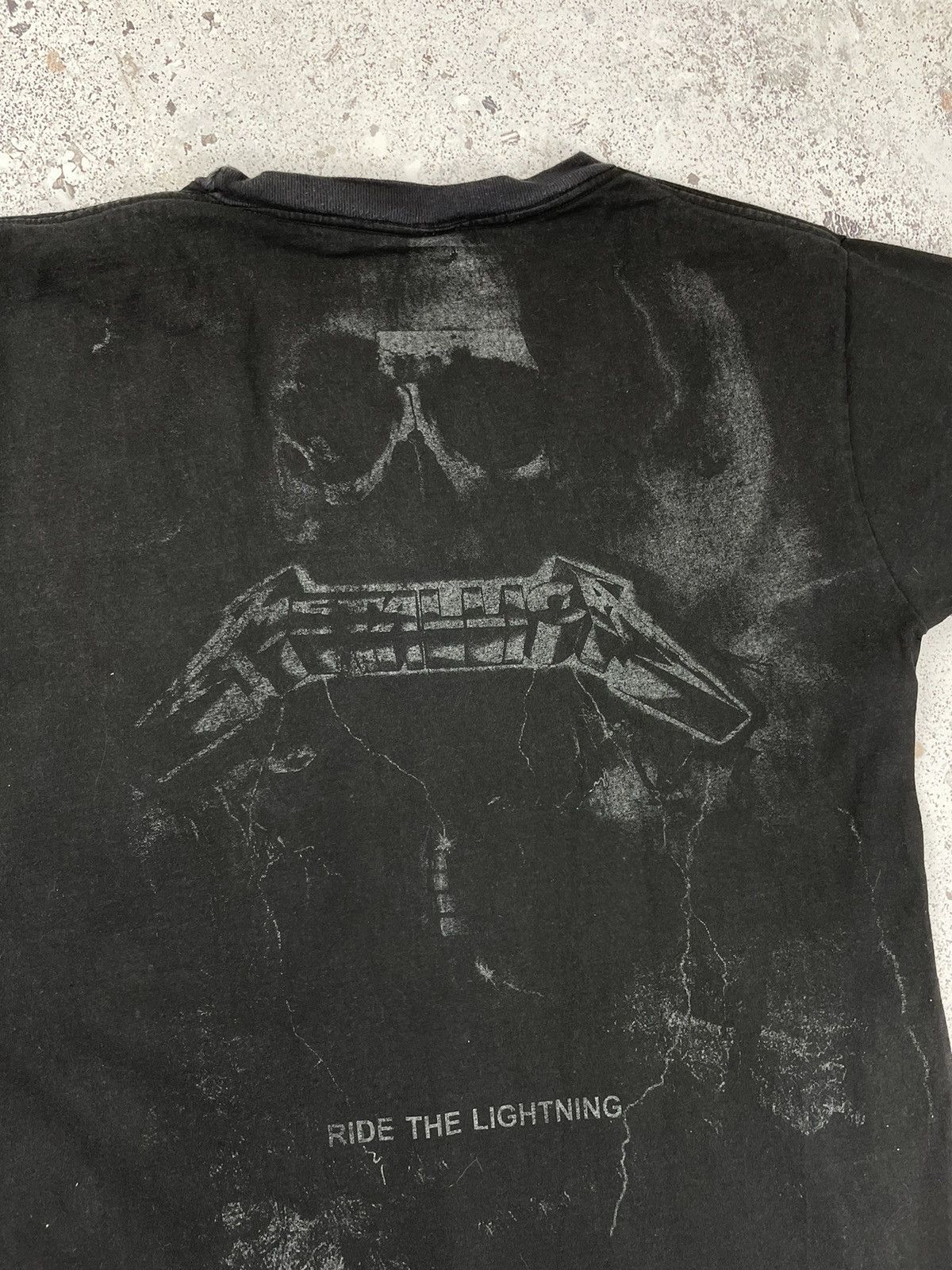 Band Tees × Metallica × Vintage Vintage Metallica Ride The Lighting Band Tee t-shirt Size US S / EU 44-46 / 1 - 7 Thumbnail