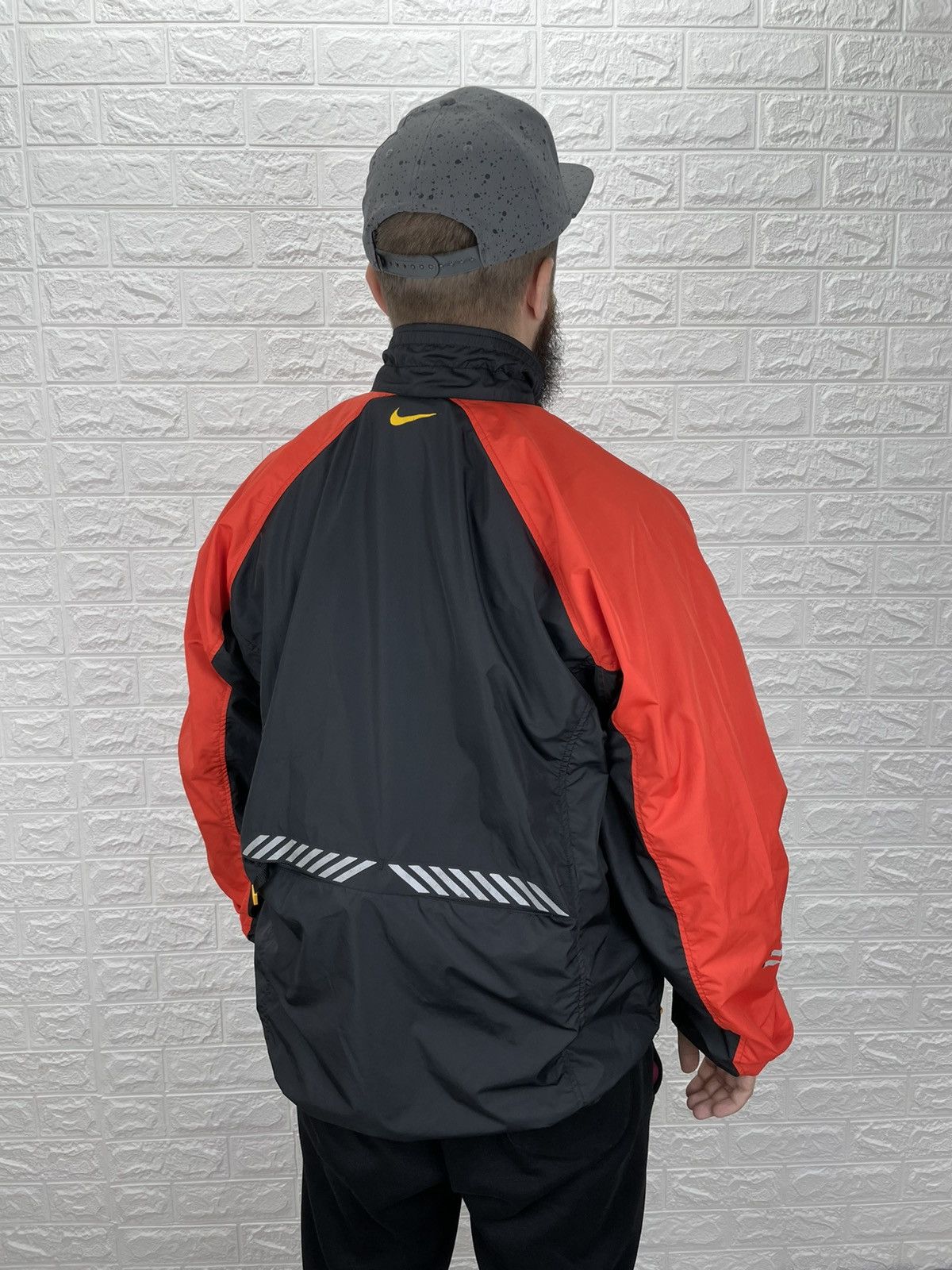 Nike × Nike ACG × Vintage Vintage Nike ACG Mountain Biking Bicycle Winbreaker Jacket Size US L / EU 52-54 / 3 - 3 Thumbnail
