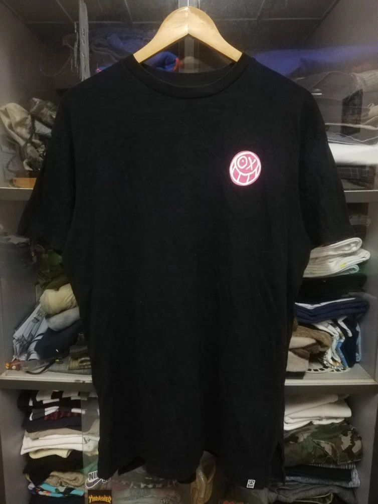 Japanese Brand Rare Andre Saraiva Uniqlo UT Pink Graffiti Logo Tee Black Size US M / EU 48-50 / 2 - 2 Thumbnail