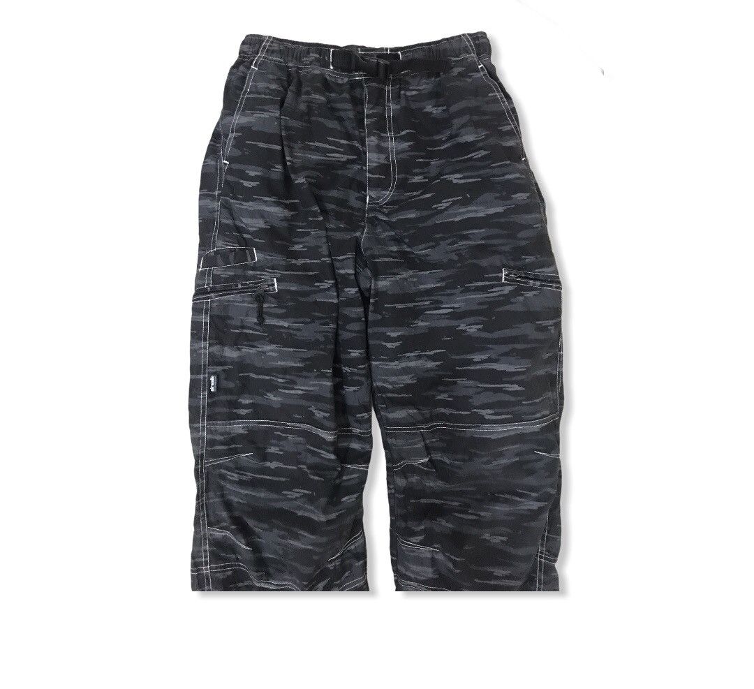 Airwalk Airwalk Camouflage Hiking / Track Trousers Cargo Pants Size US 26 / EU 42 - 2 Thumbnail