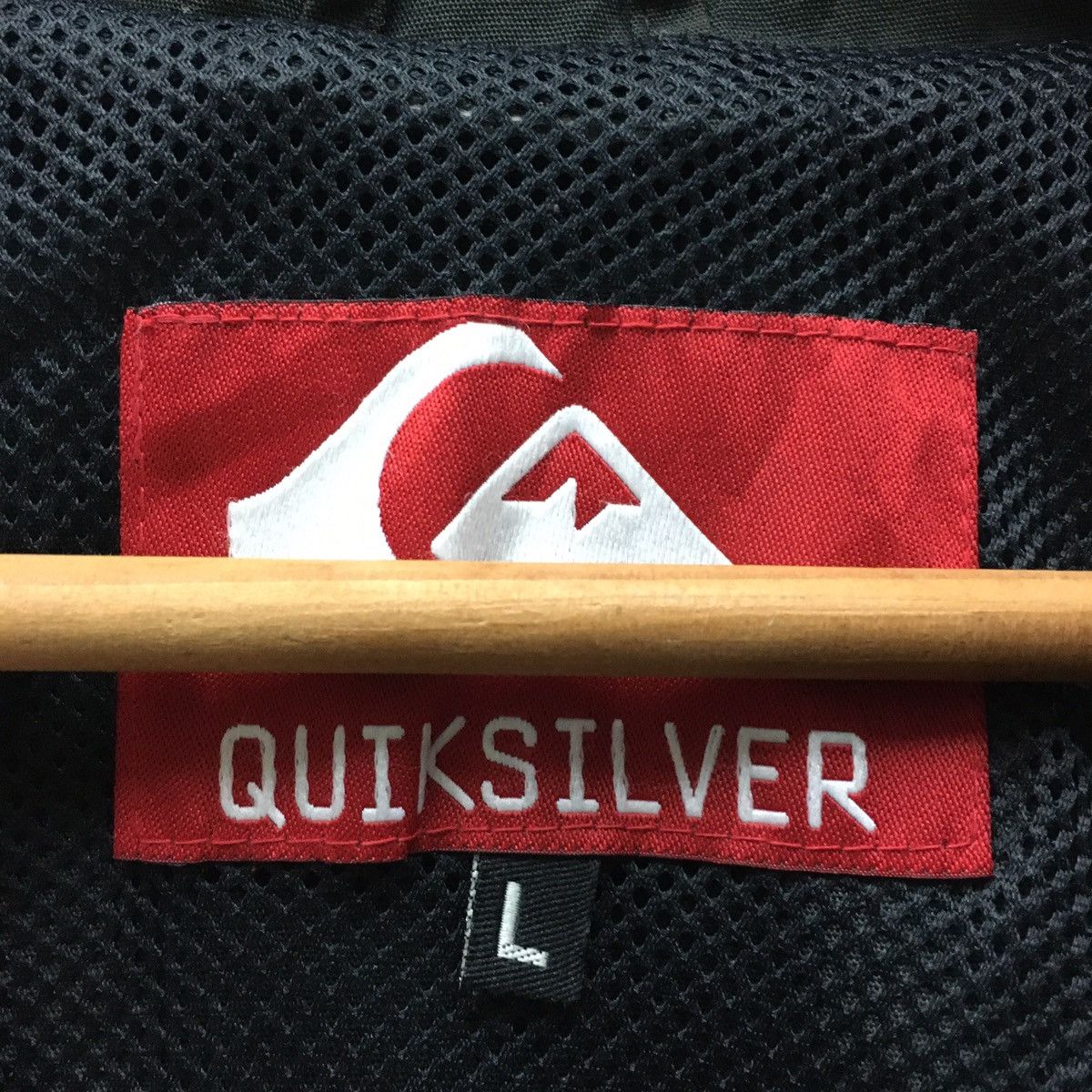 Quiksilver Vintage Quiksilver Big Logo Surf Hawaii Beach Jacket Size US L / EU 52-54 / 3 - 10 Thumbnail