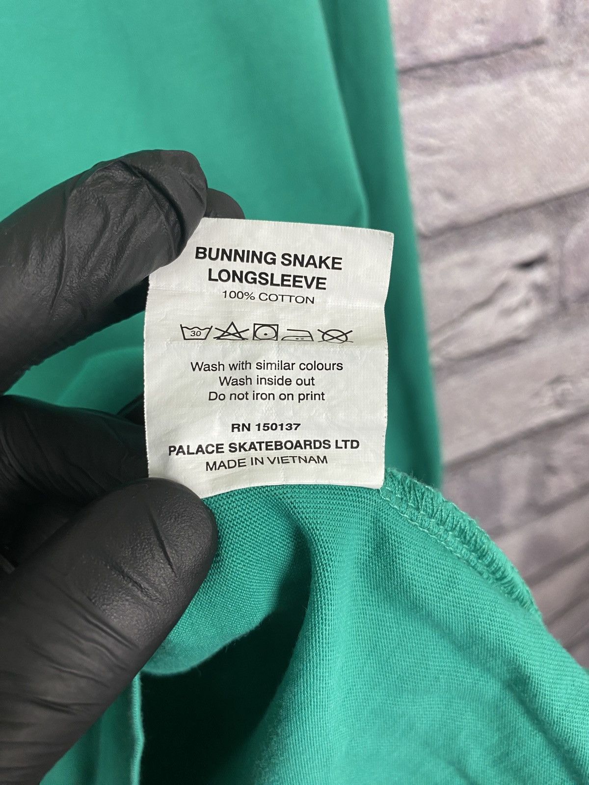 Vintage Vintage light sweatshirt Palace Snake skateboard rare y2k Size US S / EU 44-46 / 1 - 10 Thumbnail