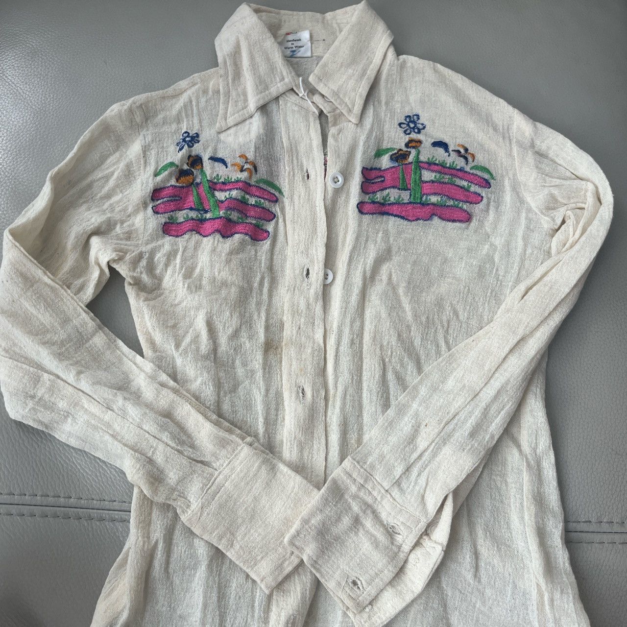 Vacay gauzy 70’s vintage button down embroidery