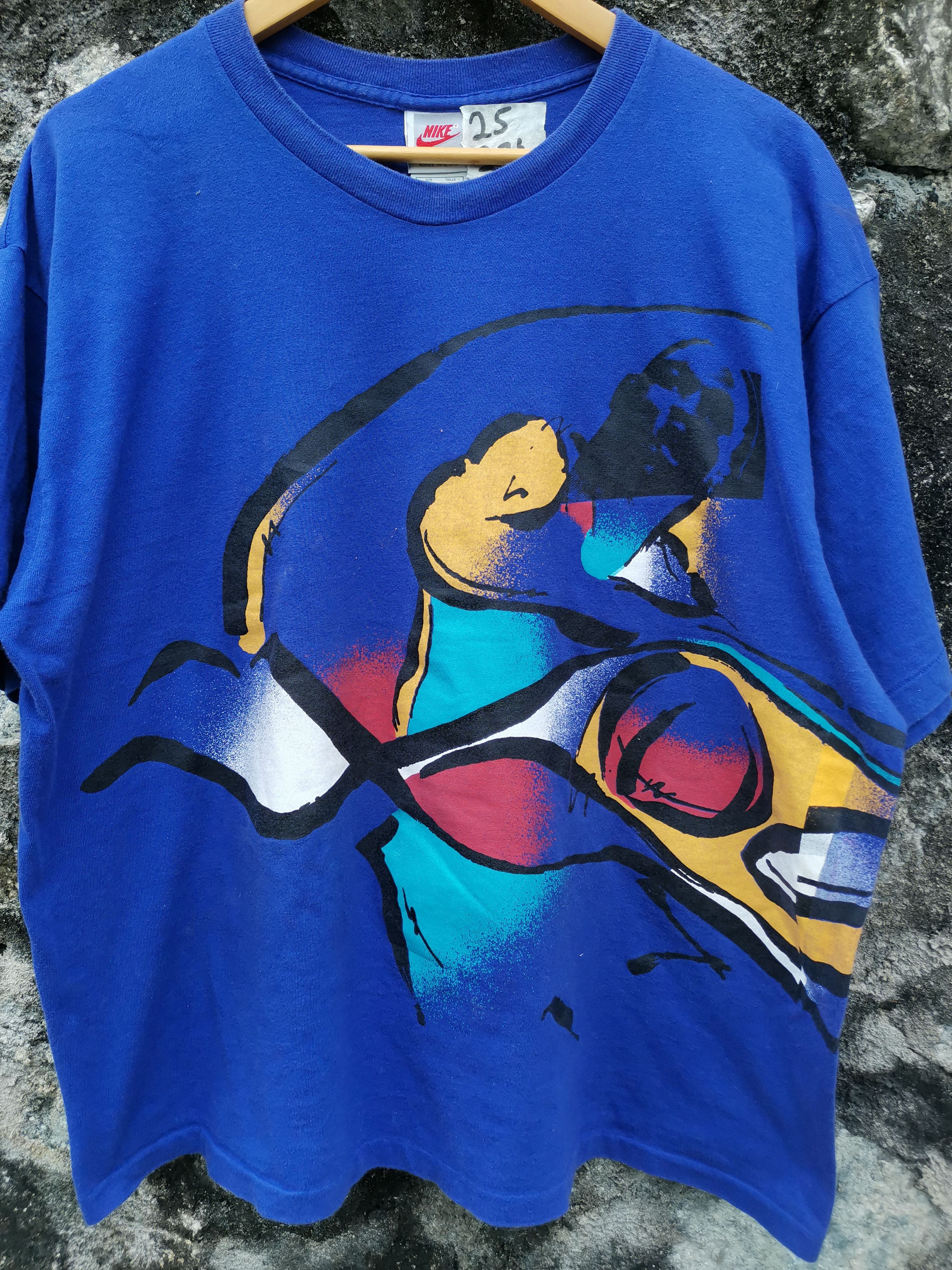 Nike Vintage Nike Air Jordan Overprint Tshirt Size US L / EU 52-54 / 3 - 2 Thumbnail