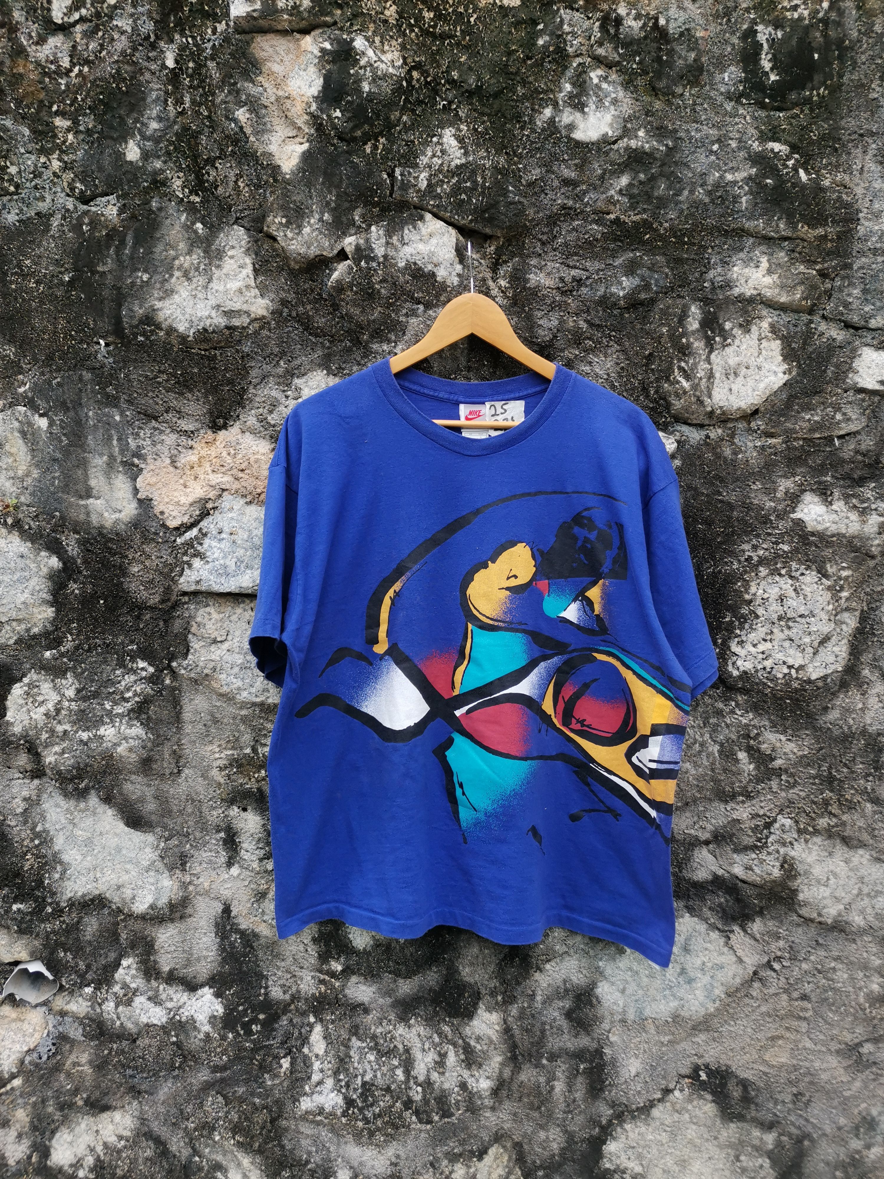 Nike Vintage Nike Air Jordan Overprint Tshirt Size US L / EU 52-54 / 3 - 1 Thumbnail