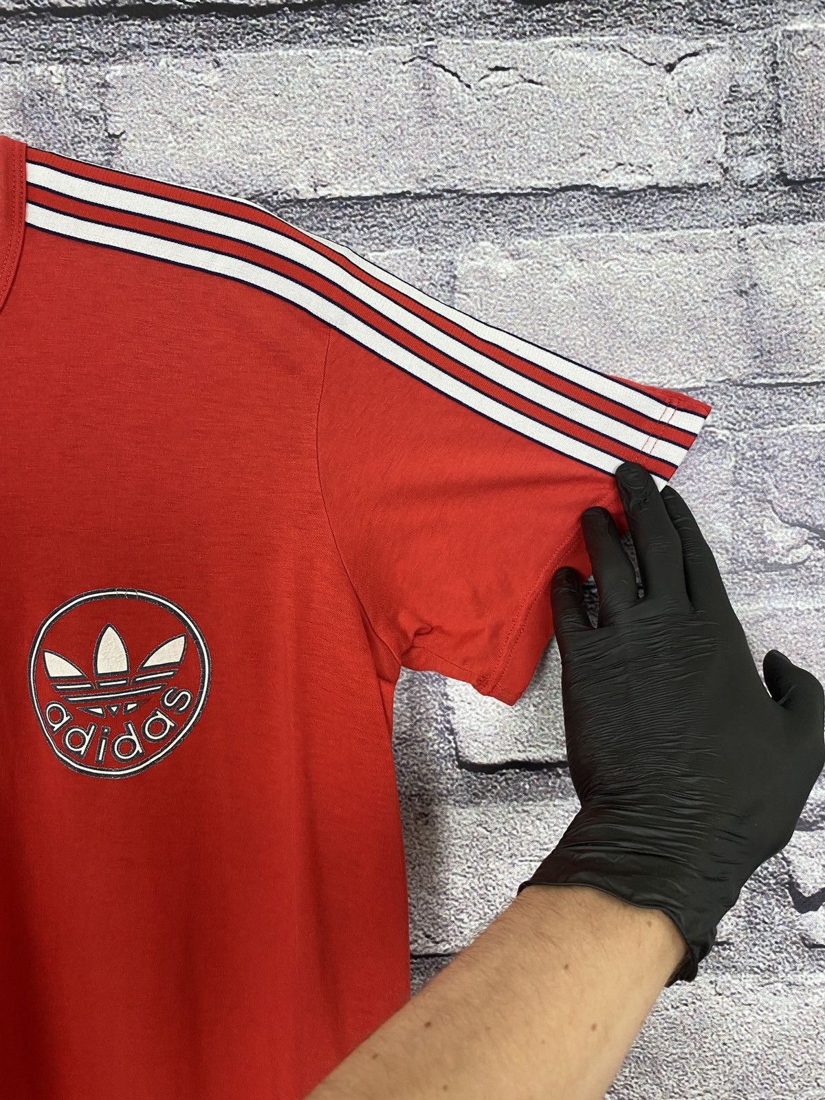 Vintage Vintage T-shirt Adidas skateboarding USA y2k rare Size US M / EU 48-50 / 2 - 5 Thumbnail