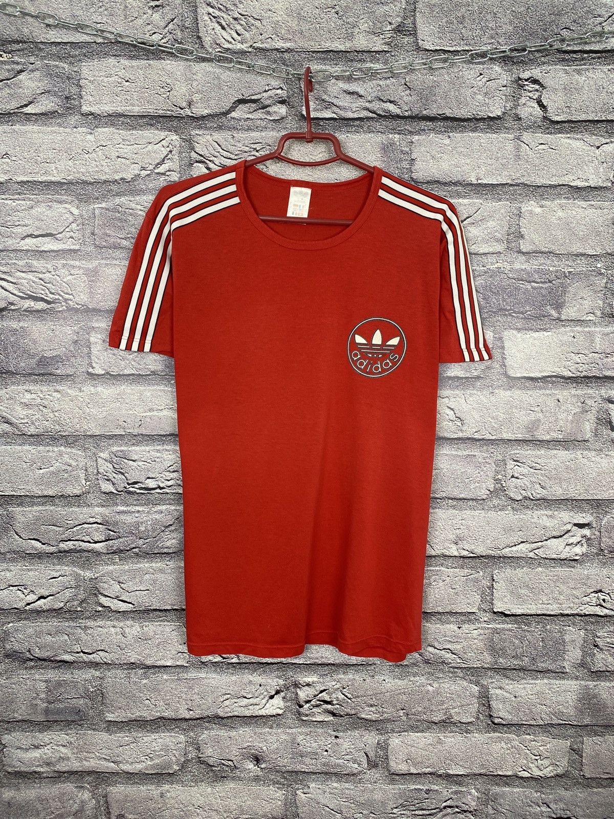 Vintage Vintage T-shirt Adidas skateboarding USA y2k rare Size US M / EU 48-50 / 2 - 1 Thumbnail