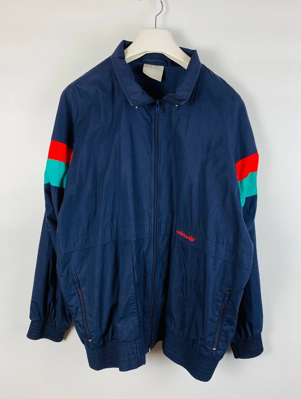 Adidas Adidas vintage light jacket blue L Size US L / EU 52-54 / 3 - 1 Thumbnail