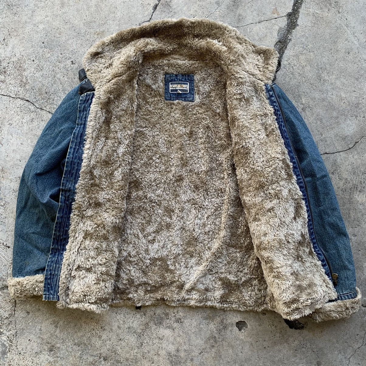 Other Jungle Storm fur inside vintage denim jacket Size US M / EU 48-50 / 2 - 18 Thumbnail
