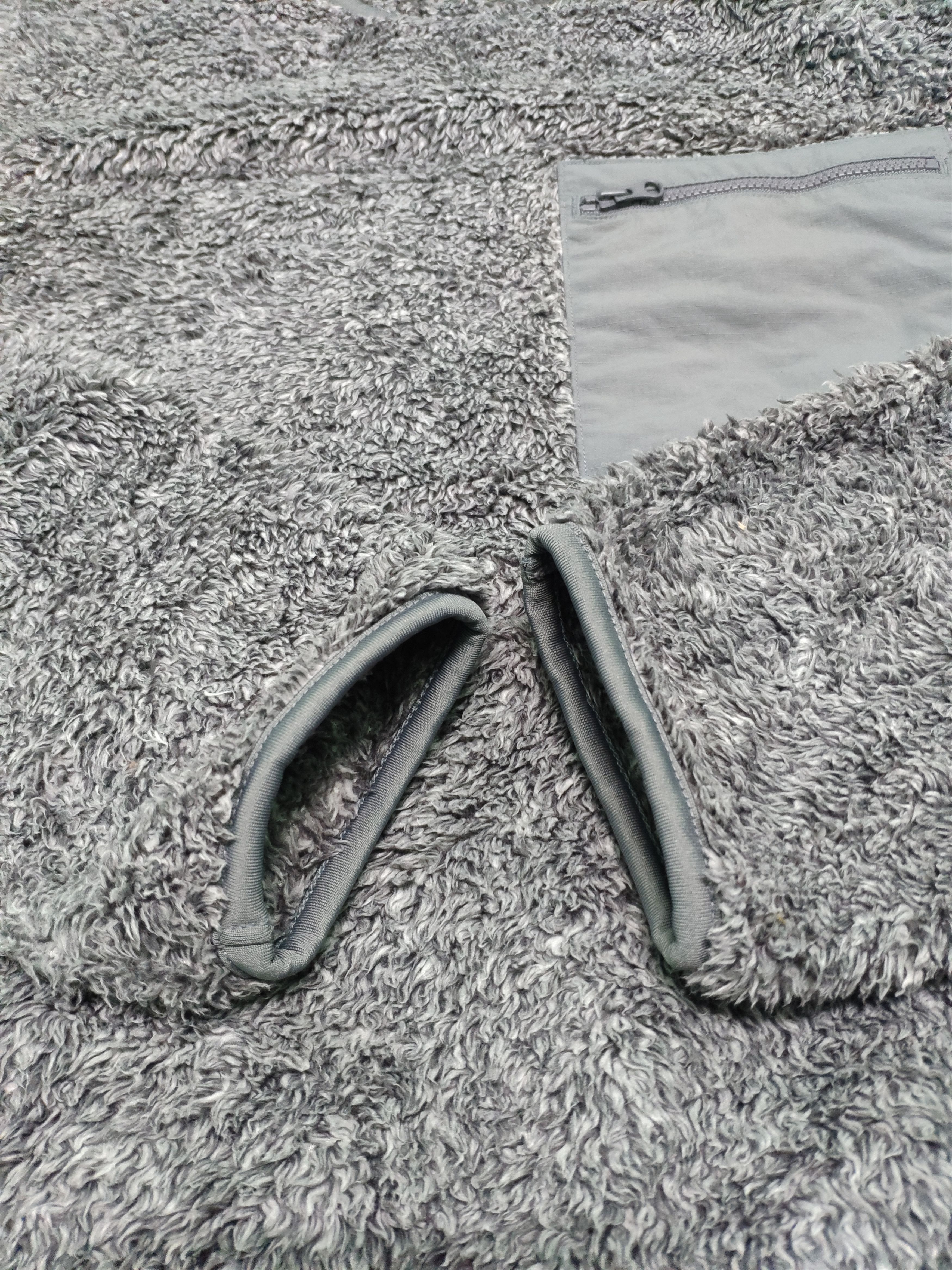 Japanese Brand × Uniqlo Japanese Brand Uniqlo Fleece Sweater Single Pocket Size US M / EU 48-50 / 2 - 3 Thumbnail
