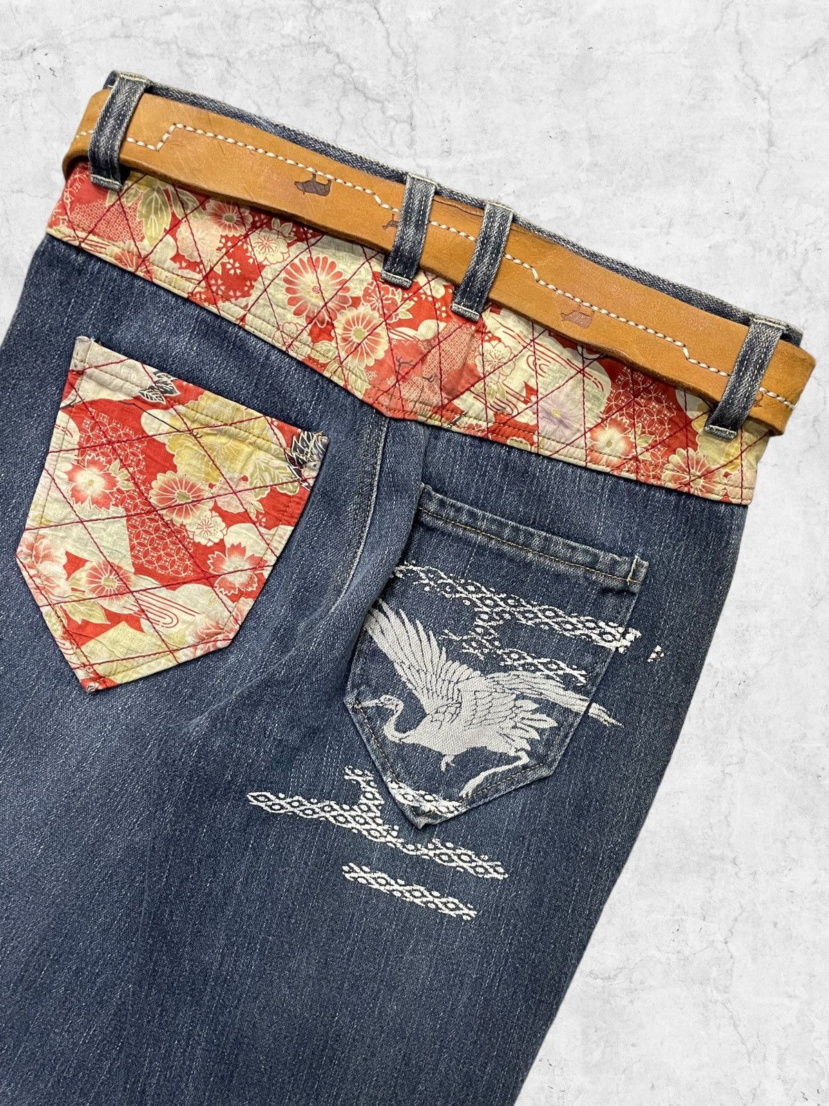 Japanese Brand × Vintage Vintage Karakuri Printed Jeans With Solid Leather Belt Size US 30 / EU 46 - 5 Thumbnail