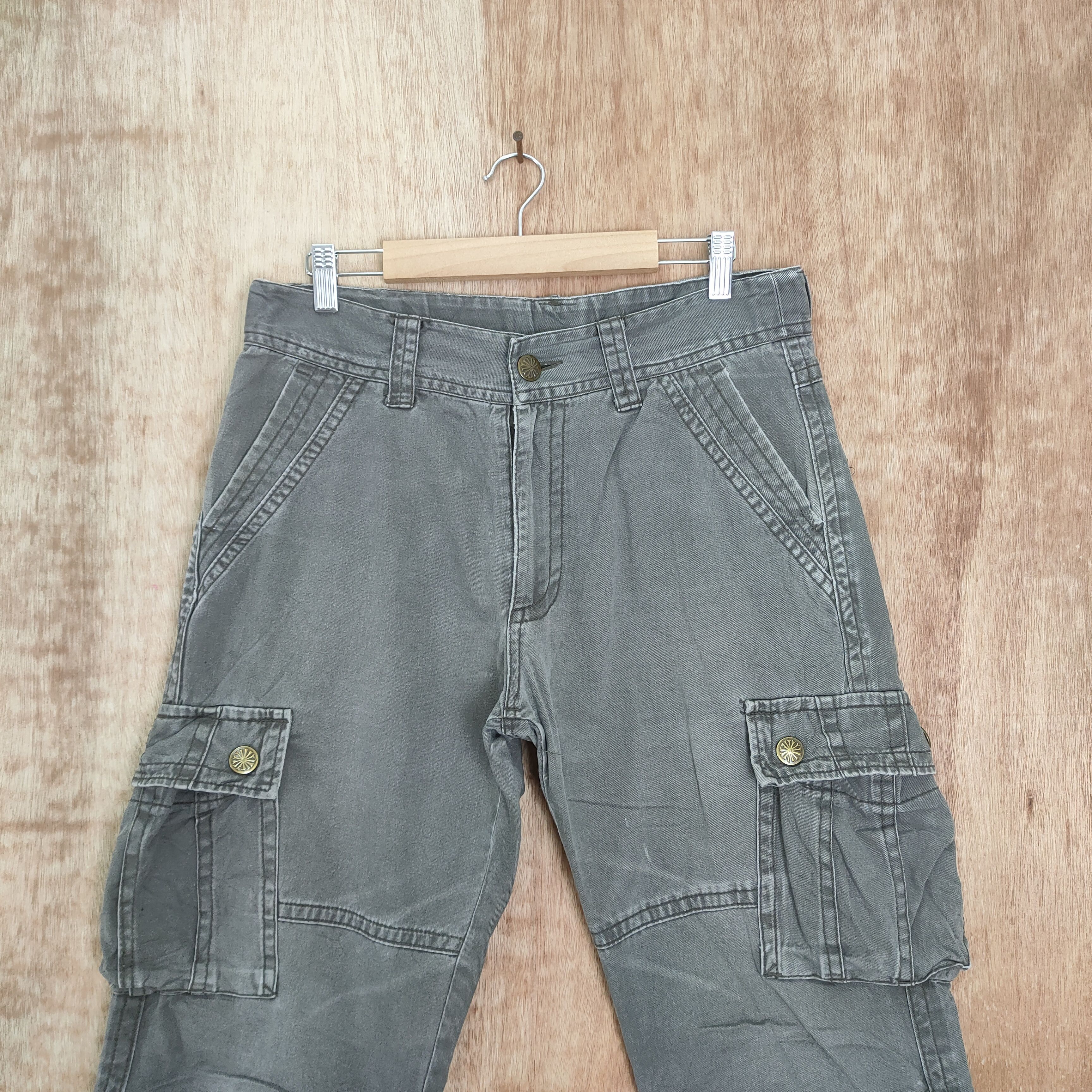 Japanese Brand W32 VINTAGE JAPANESE BRAND FADED CARGO PANTS Size US 32 / EU 48 - 2 Thumbnail