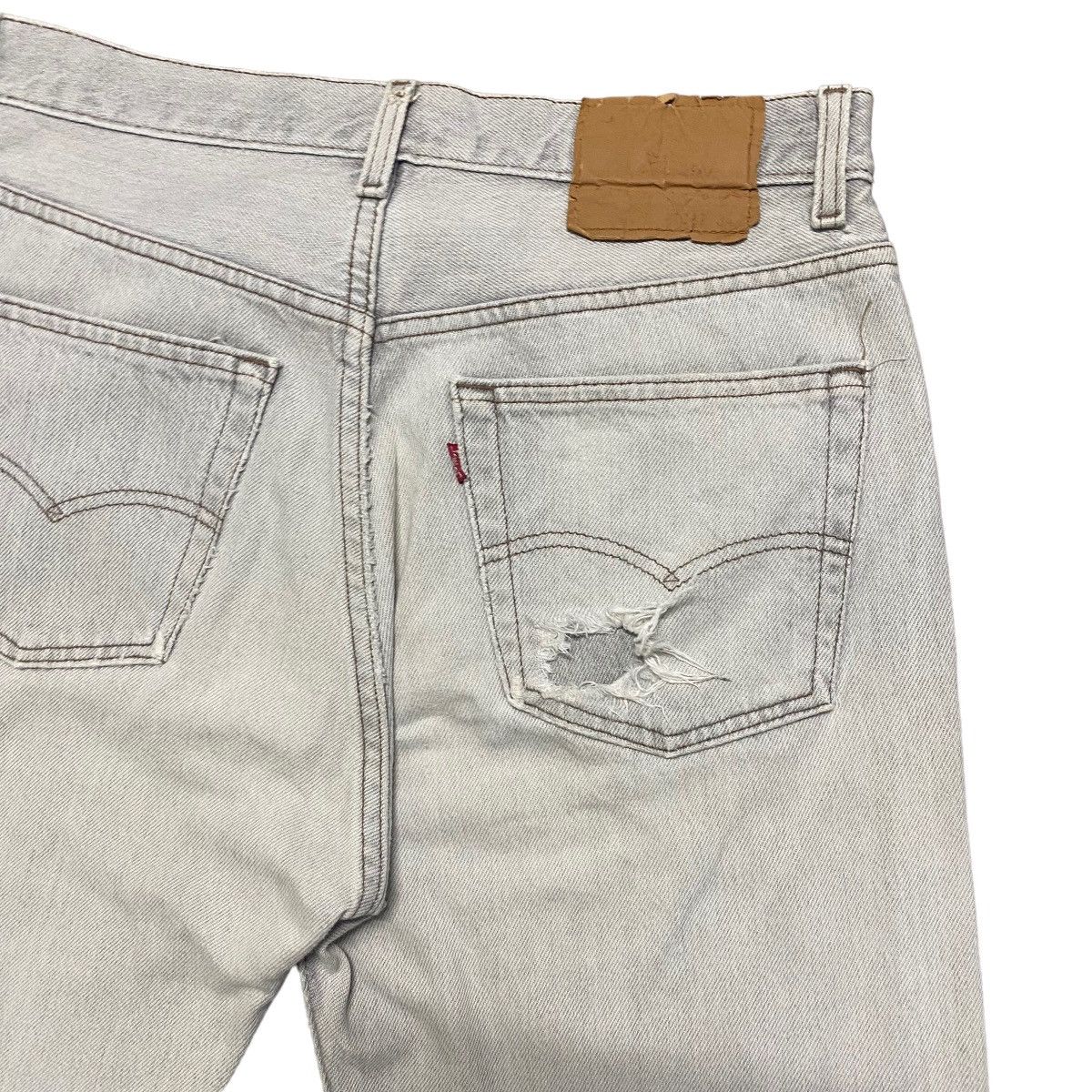 Levi's Vintage Levis 501 Grey Jeans 31x33 Made in USA Size US 31 - 10 Thumbnail