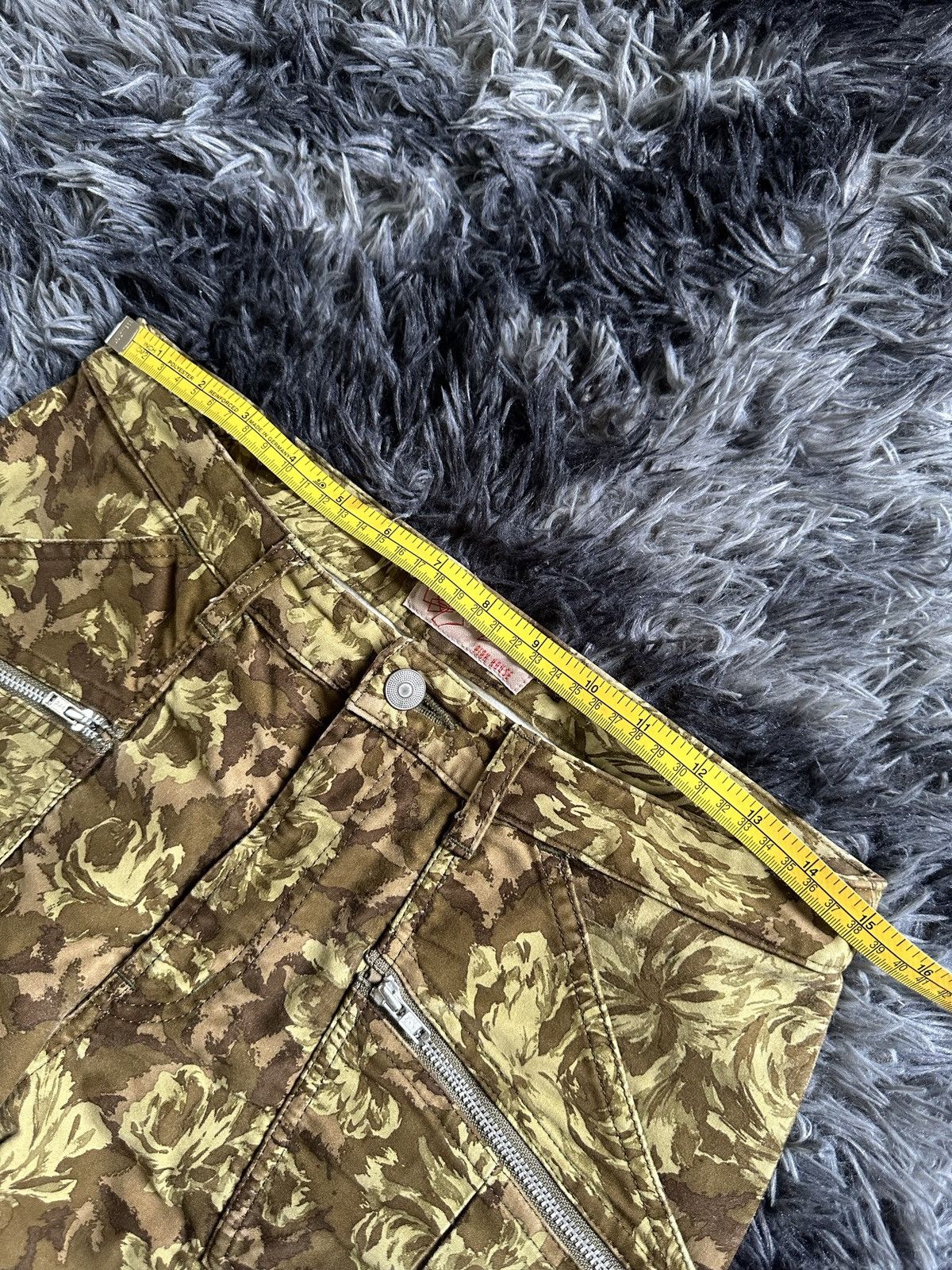 Japanese Brand × Karl Helmut × Pink House [ 29/36 ] AW07 FLEUR ROUGE by Pink House printed cargo Size US 29 - 15 Thumbnail