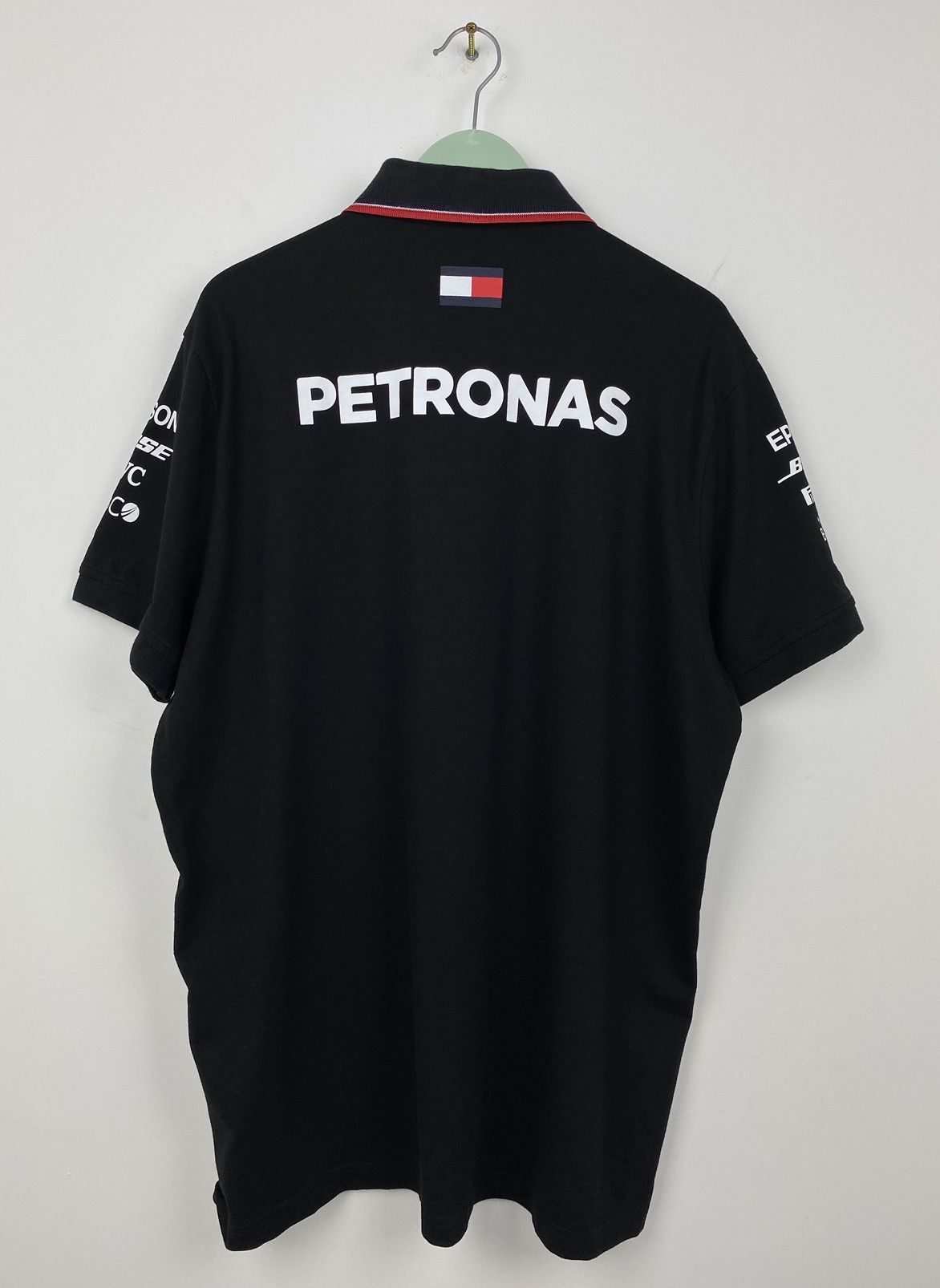 Mercedes-Benz Mercedes AMG Petronas Polo Shirt BMW Honda Subaru Size US XL / EU 56 / 4 - 5 Thumbnail