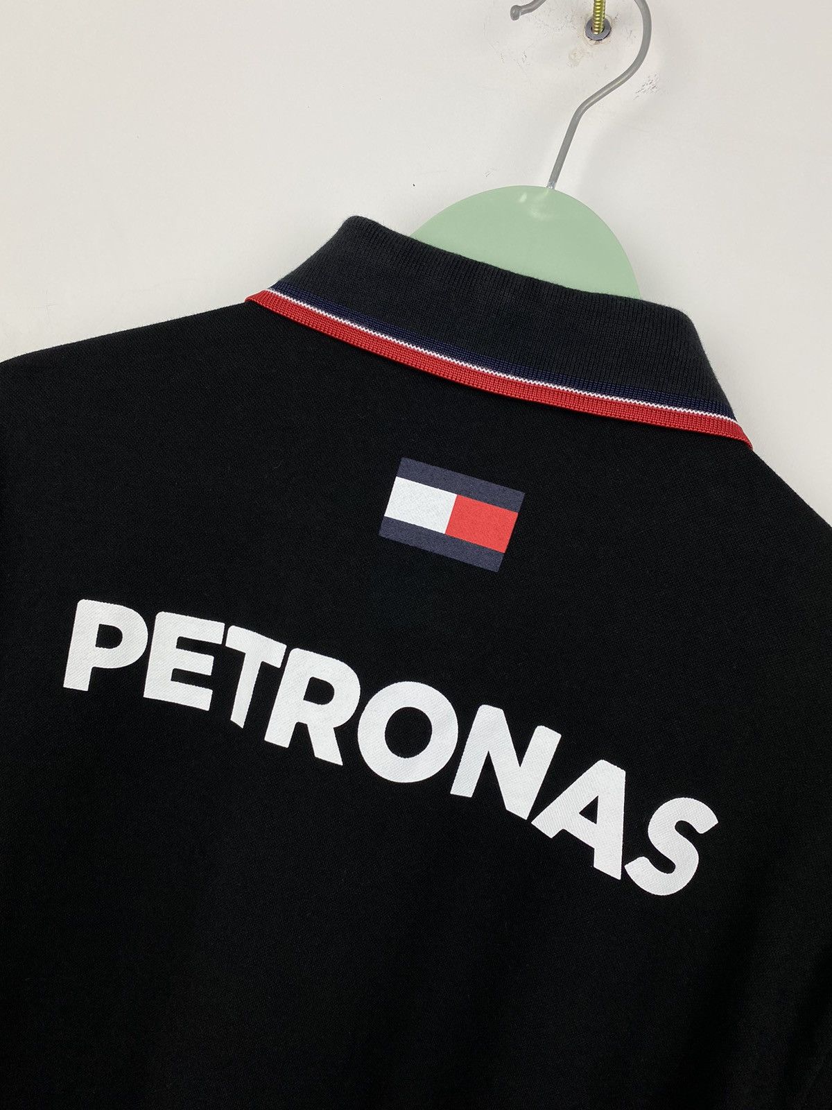 Mercedes-Benz Mercedes AMG Petronas Polo Shirt BMW Honda Subaru Size US XL / EU 56 / 4 - 6 Thumbnail