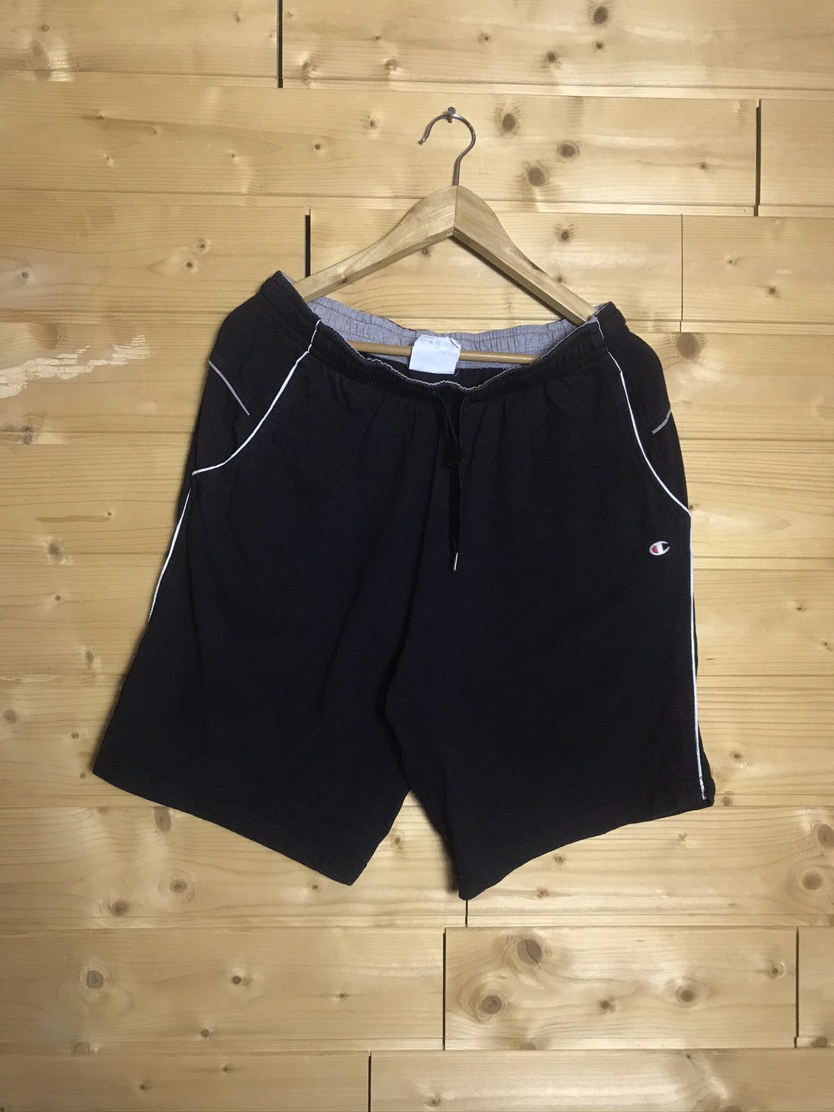 Champion Vintage Champion shorts Size US 34 / EU 50 - 1 Thumbnail