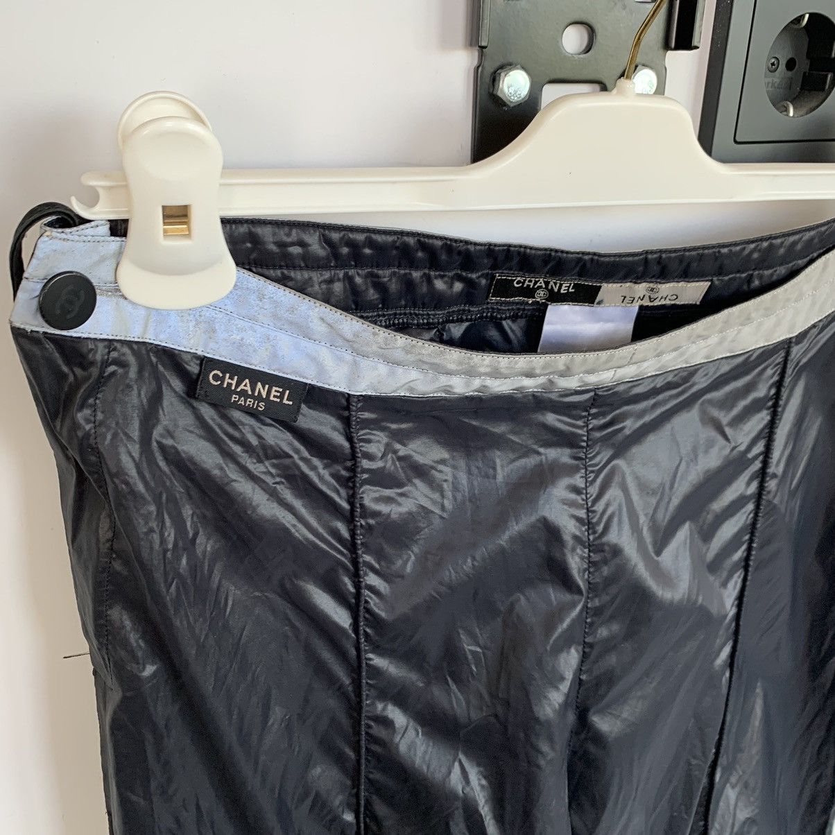 Chanel 🔴 CHANEL Pants Nylon Reflective Trousers CC Logo Blue Size US 30 / EU 46 - 18 Thumbnail