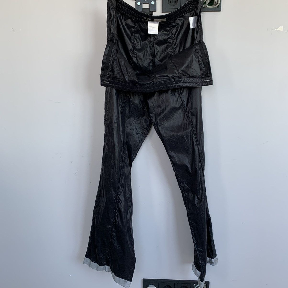Chanel 🔴 CHANEL Pants Nylon Reflective Trousers CC Logo Blue Size US 30 / EU 46 - 9 Thumbnail
