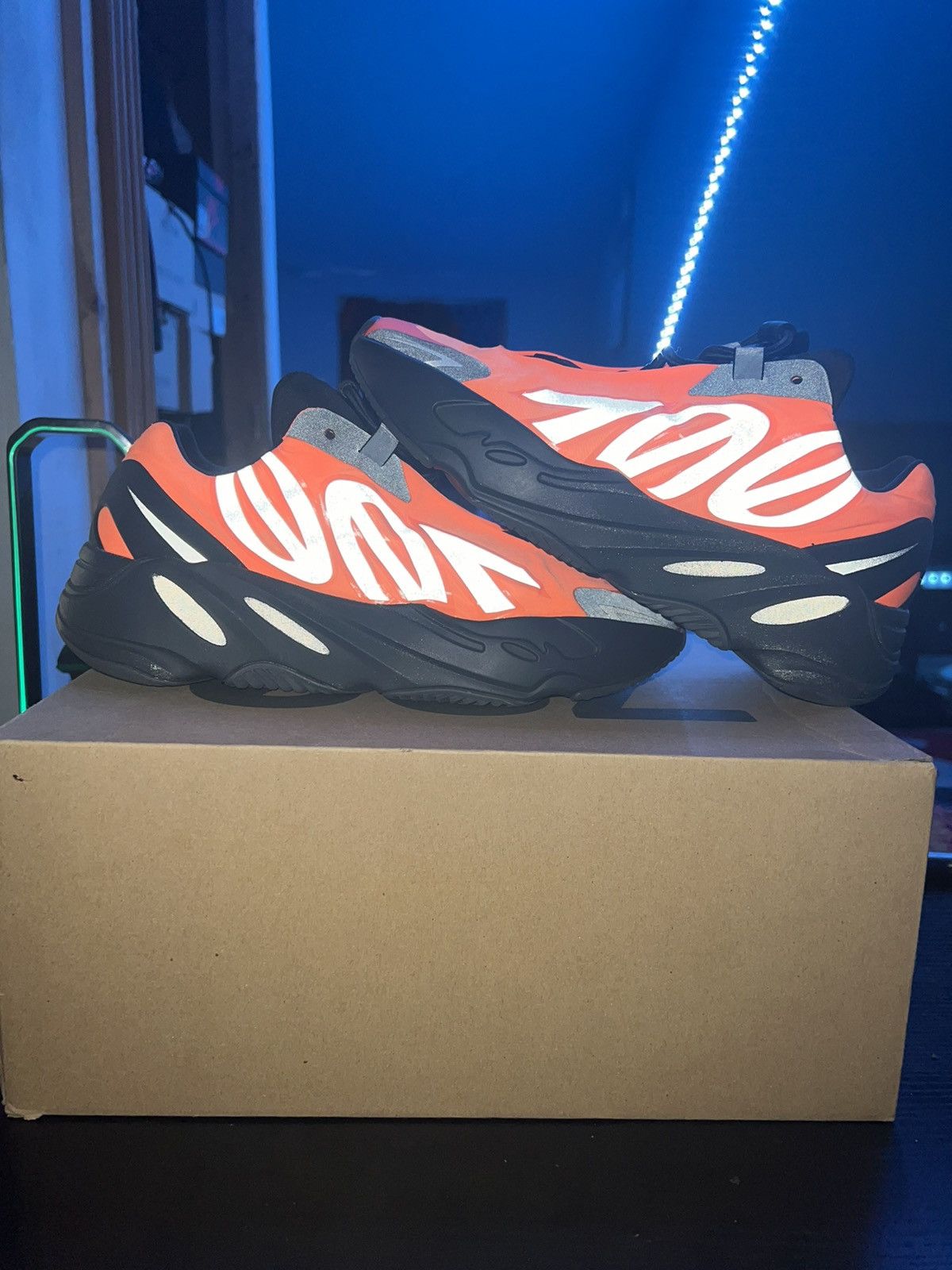 HOT Yeezy Sneakers Adidas Yeezy Boost 700 Mnvn Orange