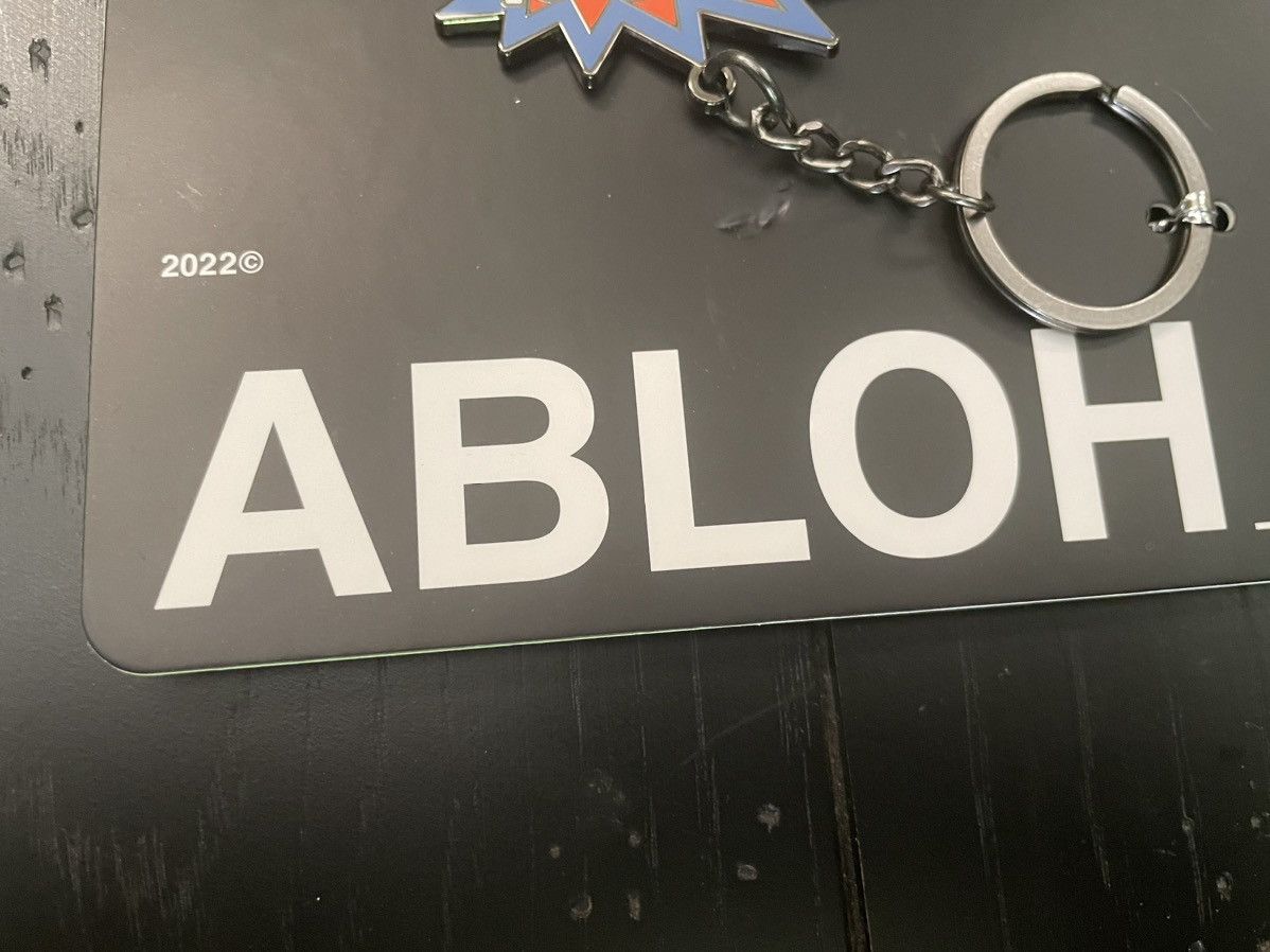 Virgil Abloh Virgil Keychain Blue Orange FOS Figures of Speech Brooklyn Size ONE SIZE - 24 Thumbnail