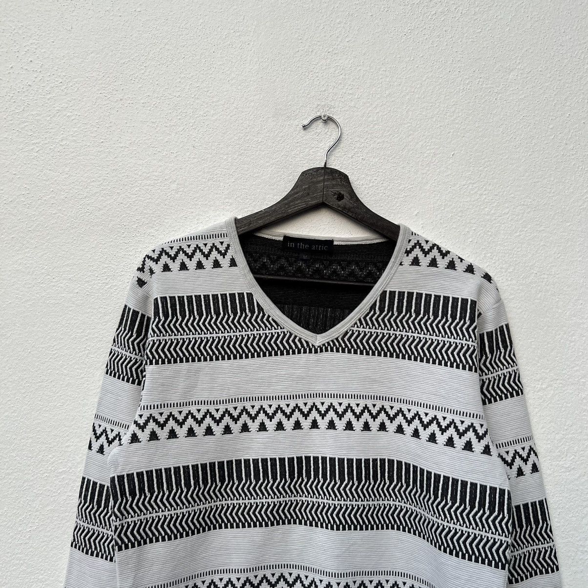 In The Attic RARE NAVAJO DESIGN SWEATSHIRT IN THE ATTIC JAPAN Size US M / EU 48-50 / 2 - 3 Thumbnail