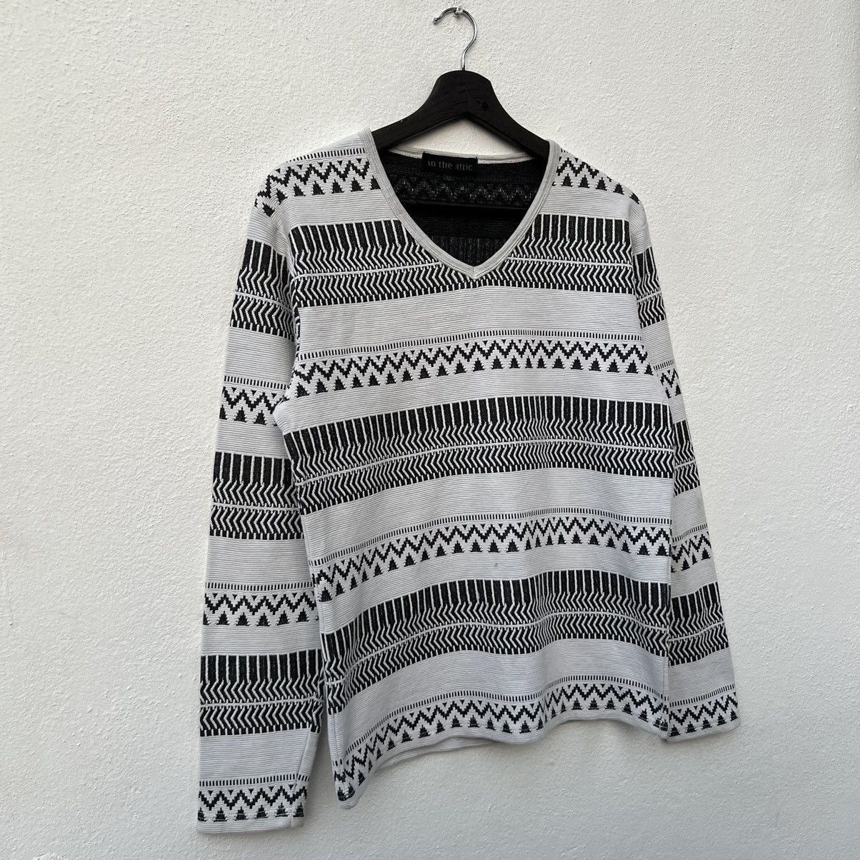 In The Attic RARE NAVAJO DESIGN SWEATSHIRT IN THE ATTIC JAPAN Size US M / EU 48-50 / 2 - 5 Thumbnail
