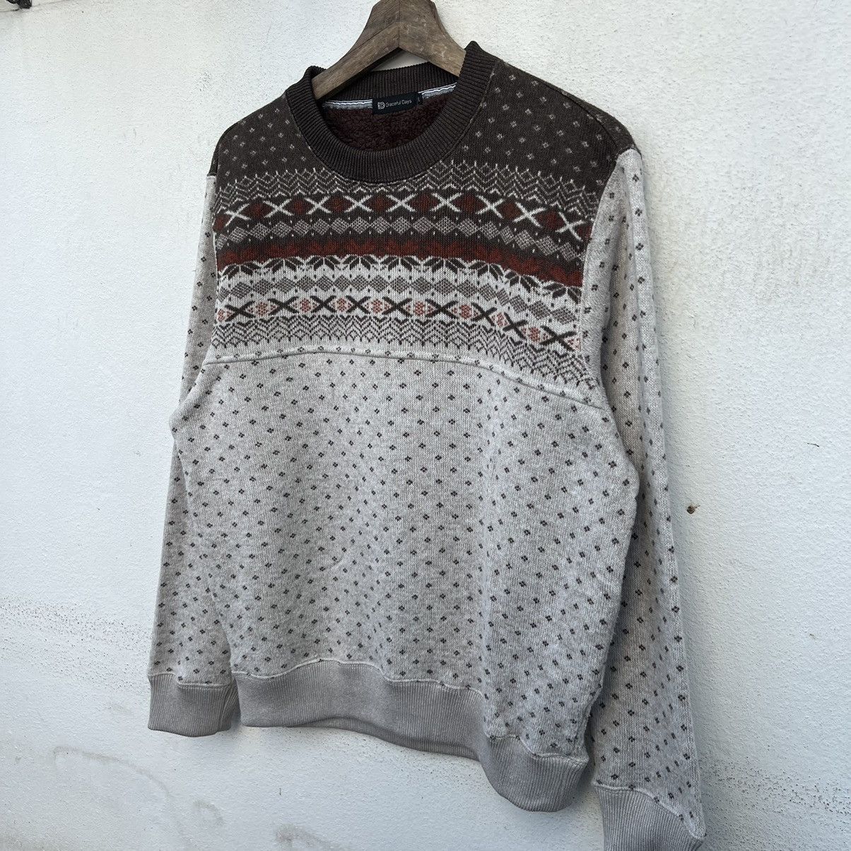 Japanese Brand VINTAGE GRATEFULDAYS SWEATSHIRT PRINTED FLEECE DESIGN NAVAJO Size US L / EU 52-54 / 3 - 2 Thumbnail