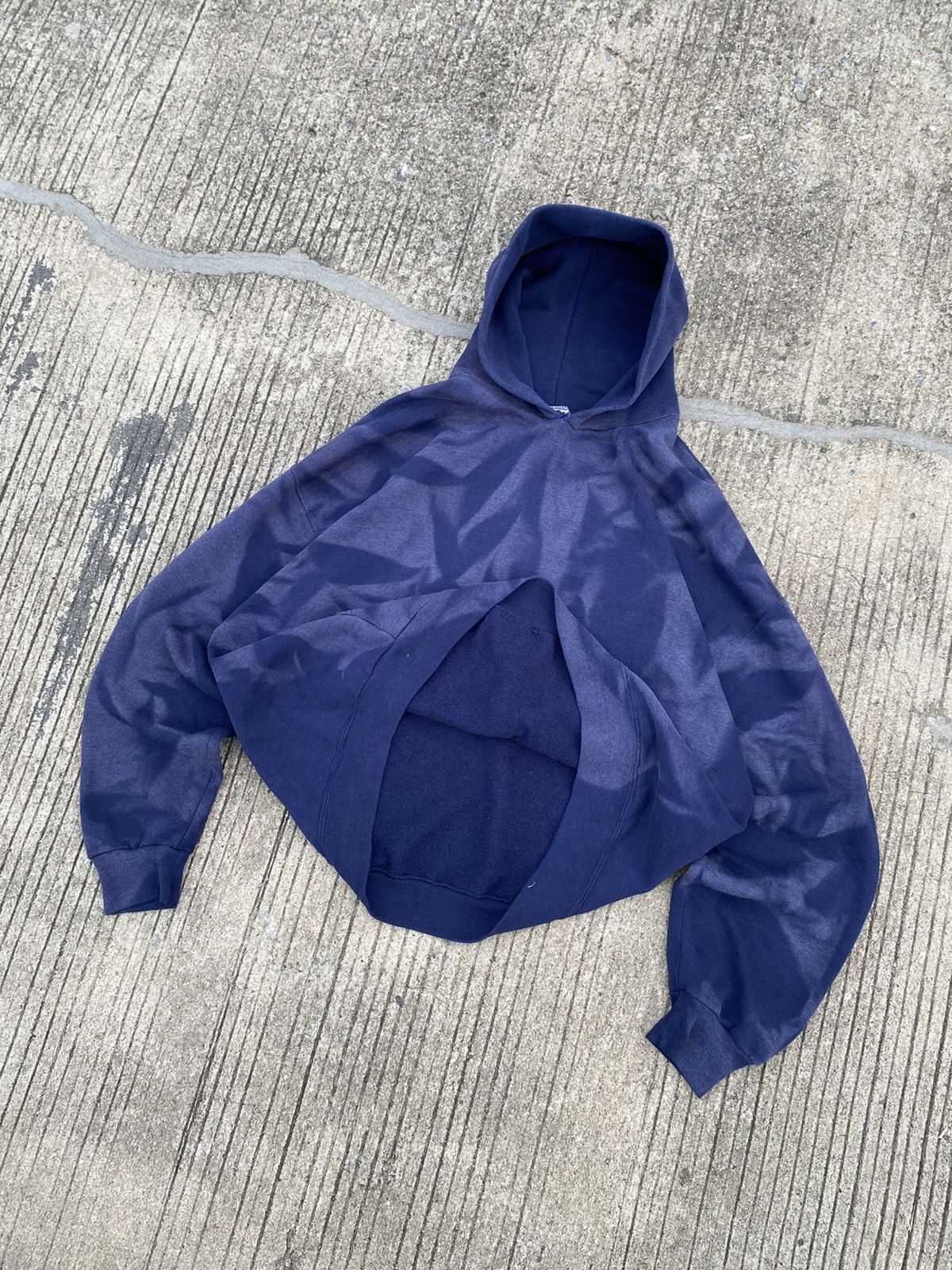 Russell Athletic ☀️ Navy Sun Faded Russell Athletic Hoodie Size US XL / EU 56 / 4 - 5 Thumbnail