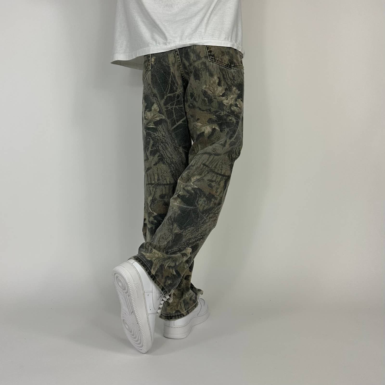 Japanese Brand Distressed Vintage 1990's Camouflage Double Knee Denim Pants Size US 34 / EU 50 - 2 Thumbnail